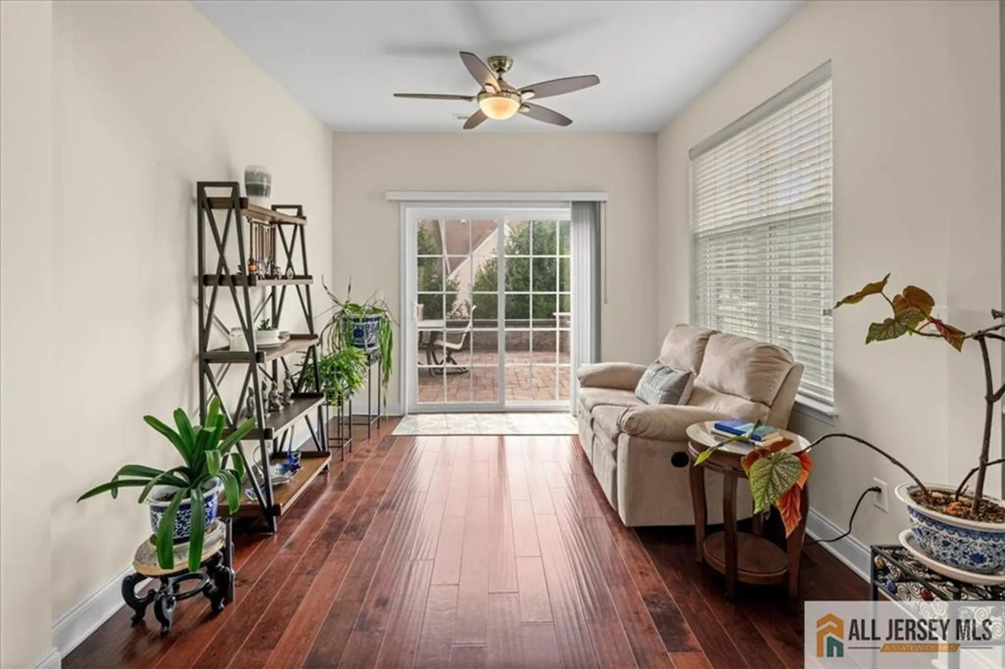 Property Slideshow image 20 of 61 | 19 dunwell dr, Kendall Park, NJ, 08824