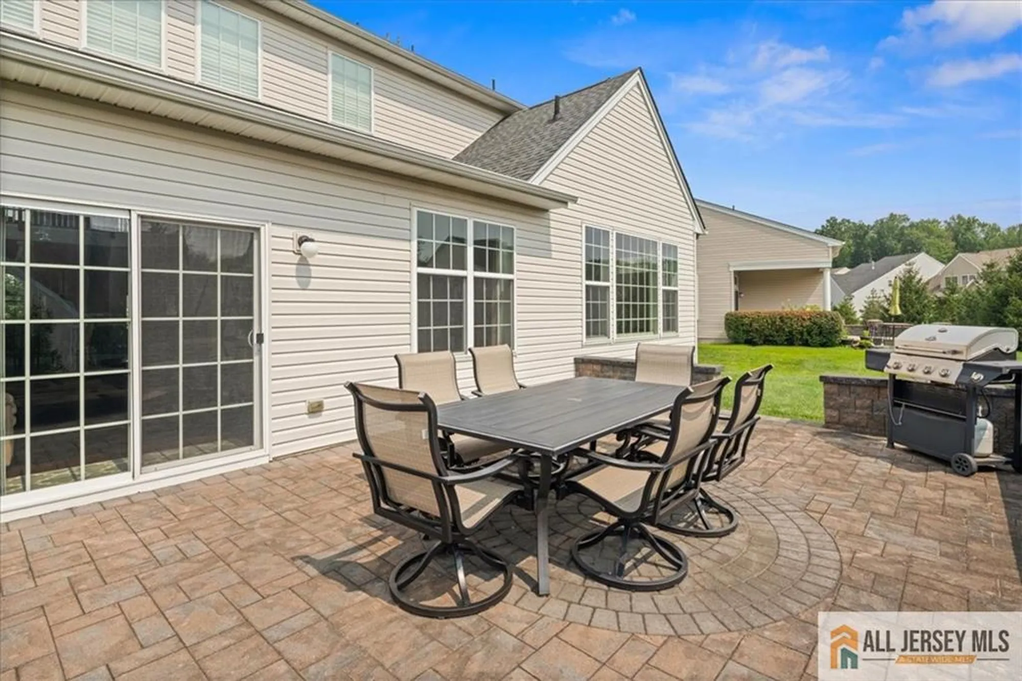 Property Slideshow image 44 of 61 | 19 dunwell dr, Kendall Park, NJ, 08824