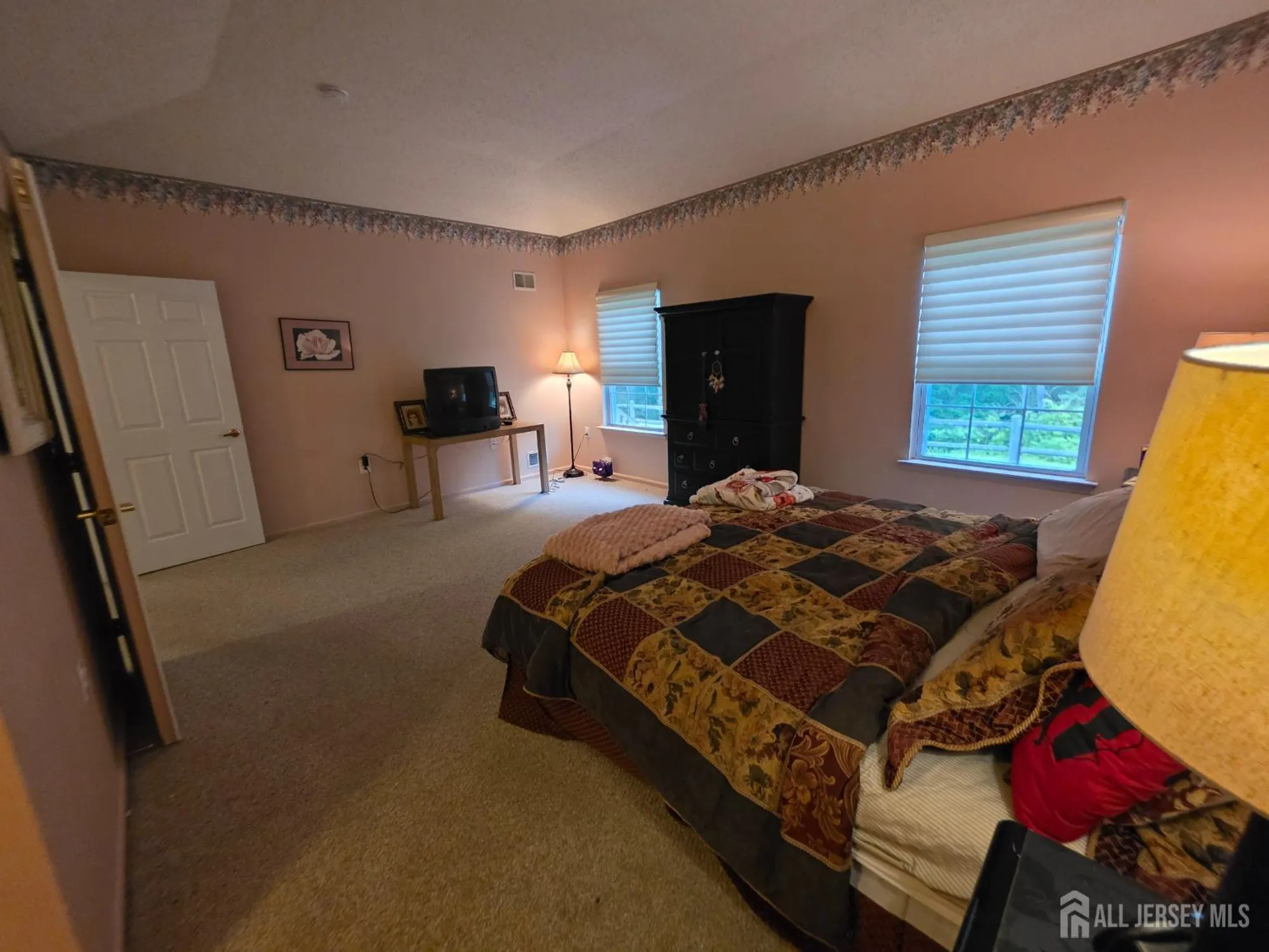 Property Slideshow image 12 of 18 | 34 stonewyck pl, Monroe, NJ, 08831