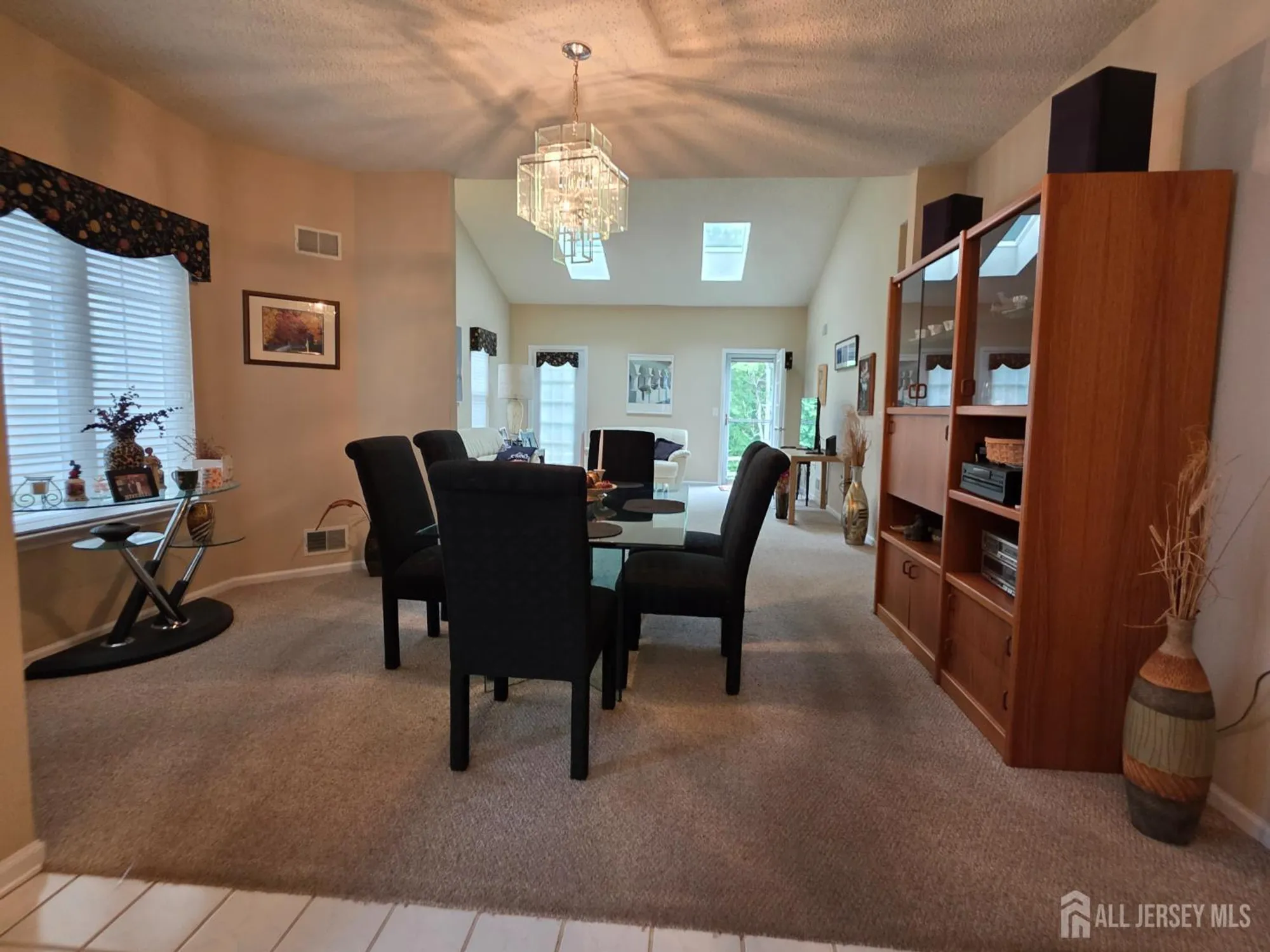 Property Slideshow image 4 of 18 | 34 stonewyck pl, Monroe, NJ, 08831