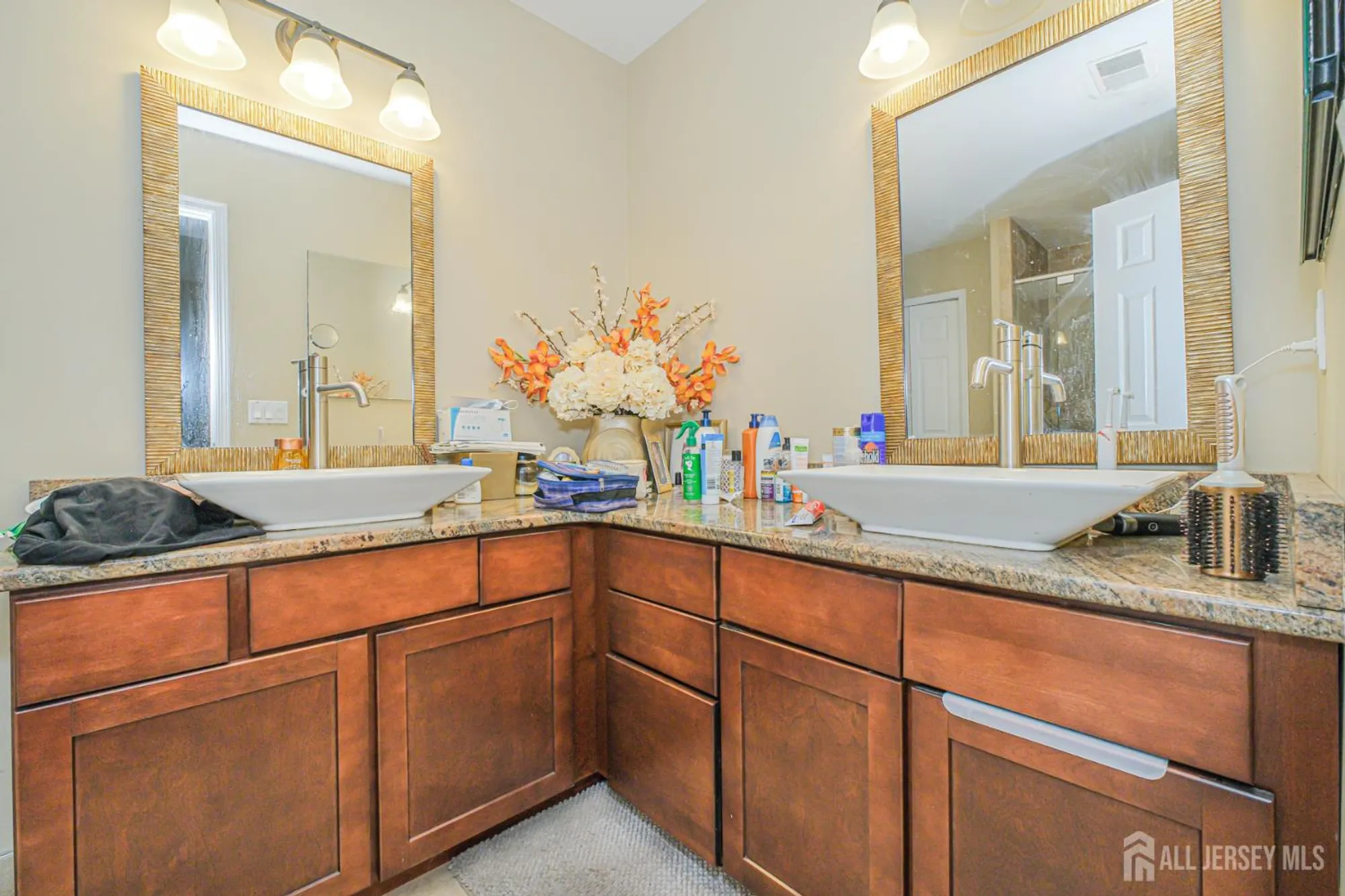 Property Slideshow image 15 of 31 | 43c winthrop rd, Monroe, NJ, 08831