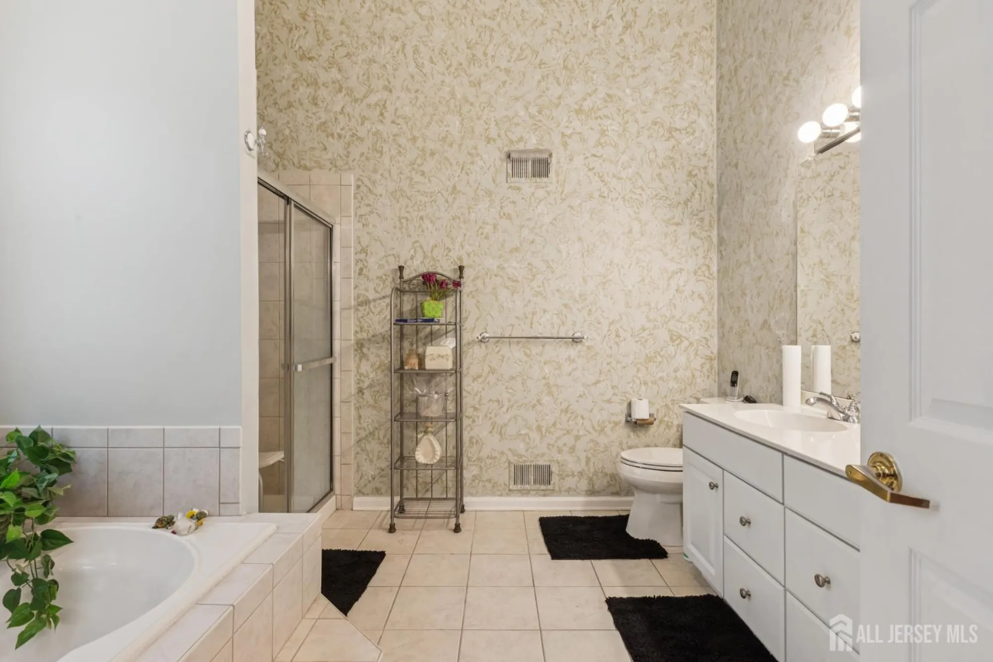 Property Slideshow image 20 of 26 | 12 whitehall rd, Monroe, NJ, 08831