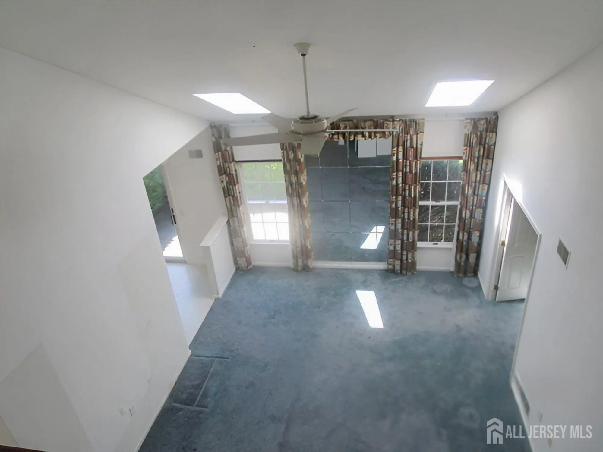 Property Slideshow image 11 of 13 | 44 dawson ln, Monroe, NJ, 08831