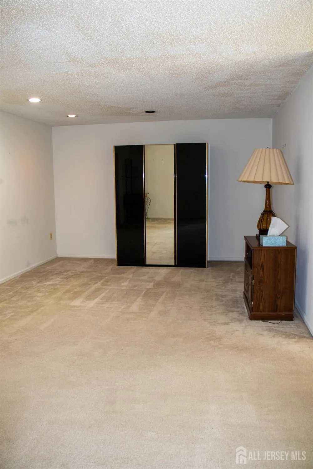 Property Slideshow image 12 of 37 | 267 nighthawk dr, Monroe, NJ, 08831