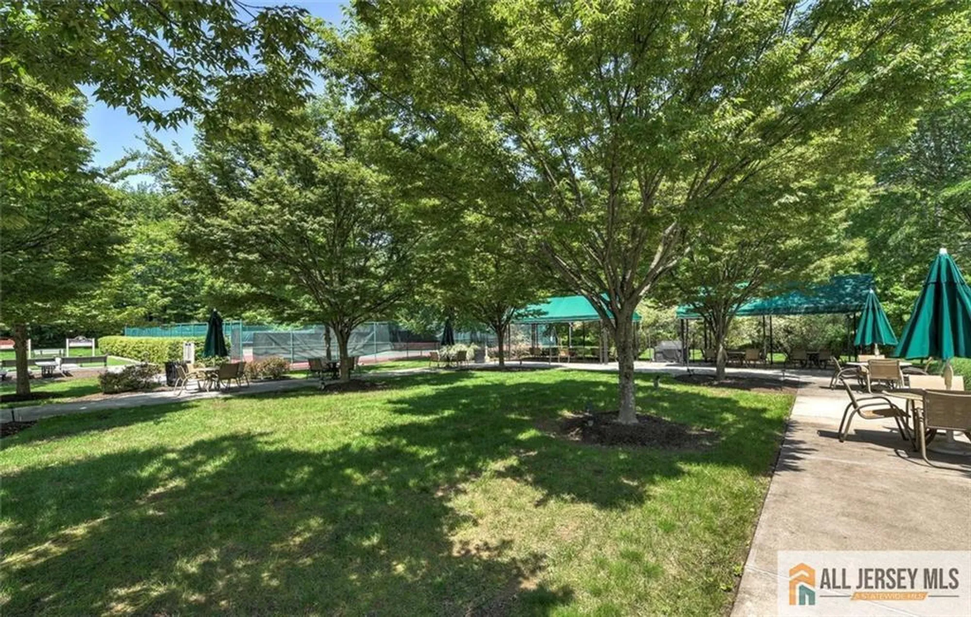 Property Slideshow image 50 of 52 | 14 hardwick dr, Kendall Park, NJ, 08824