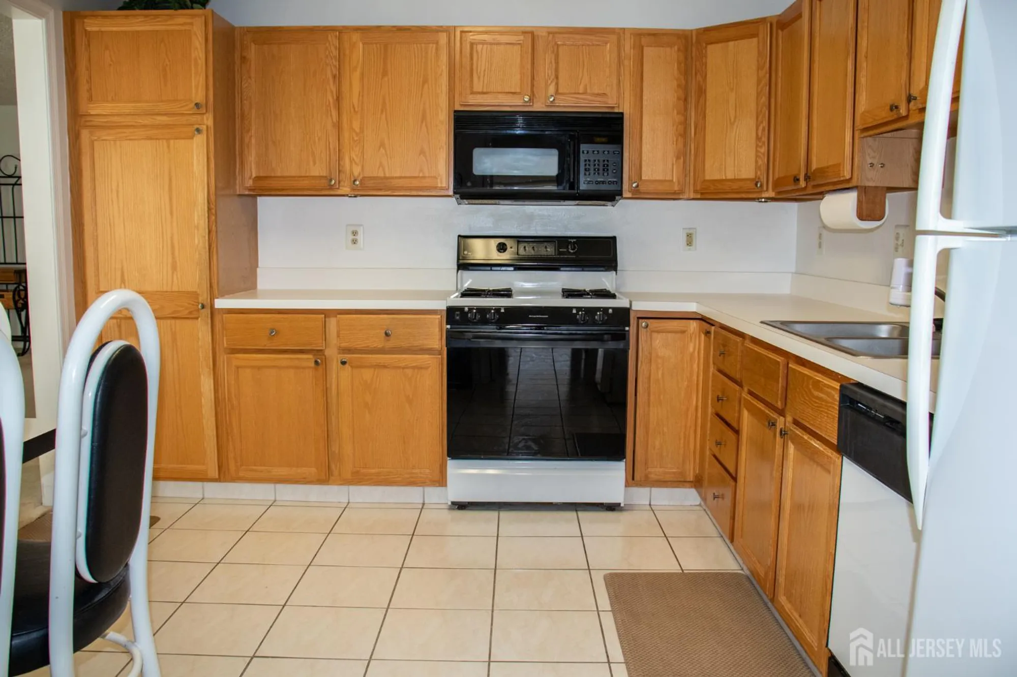 Property Slideshow image 8 of 37 | 267 nighthawk dr, Monroe, NJ, 08831