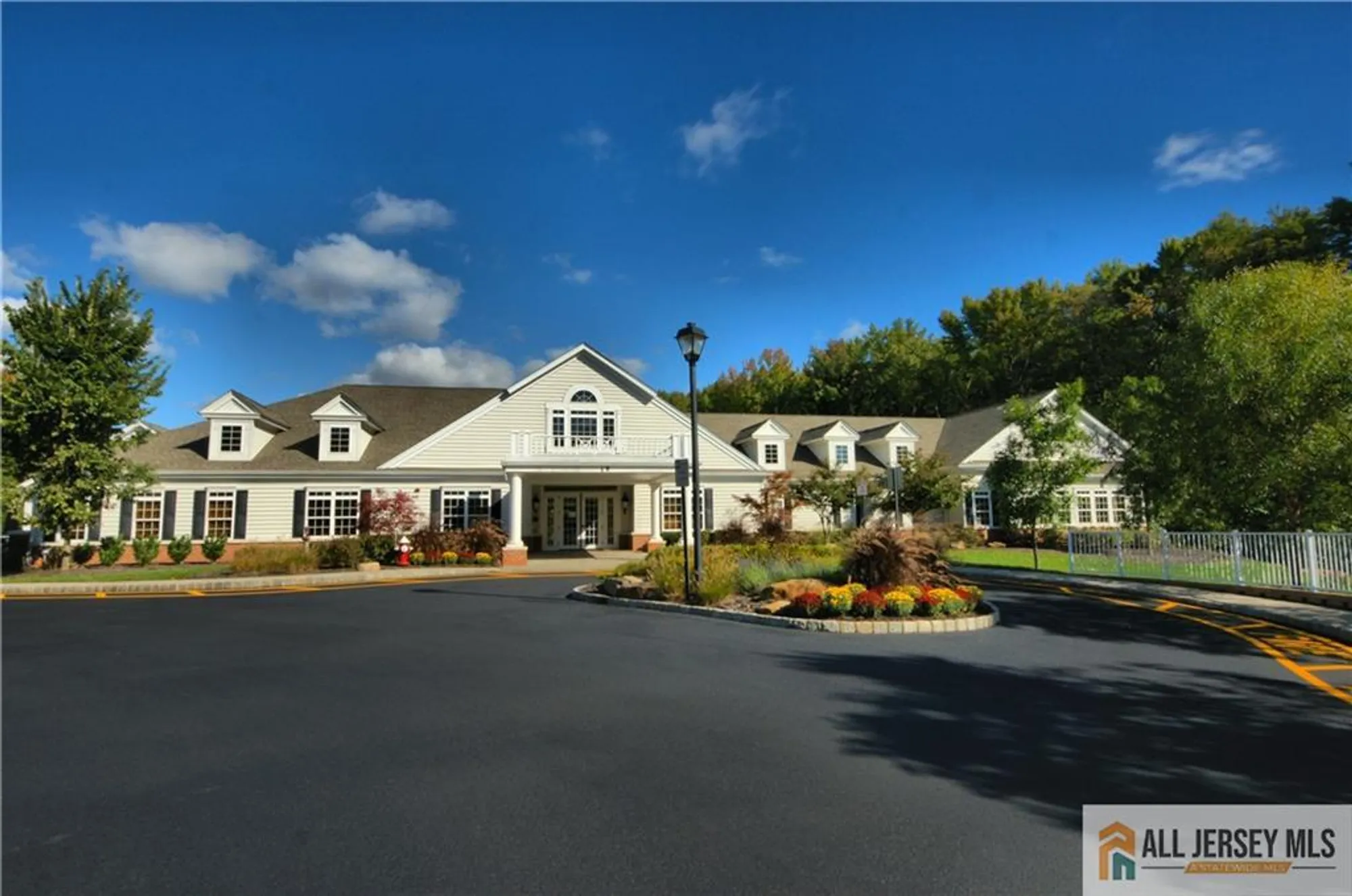 Property Slideshow image 39 of 52 | 14 hardwick dr, Kendall Park, NJ, 08824