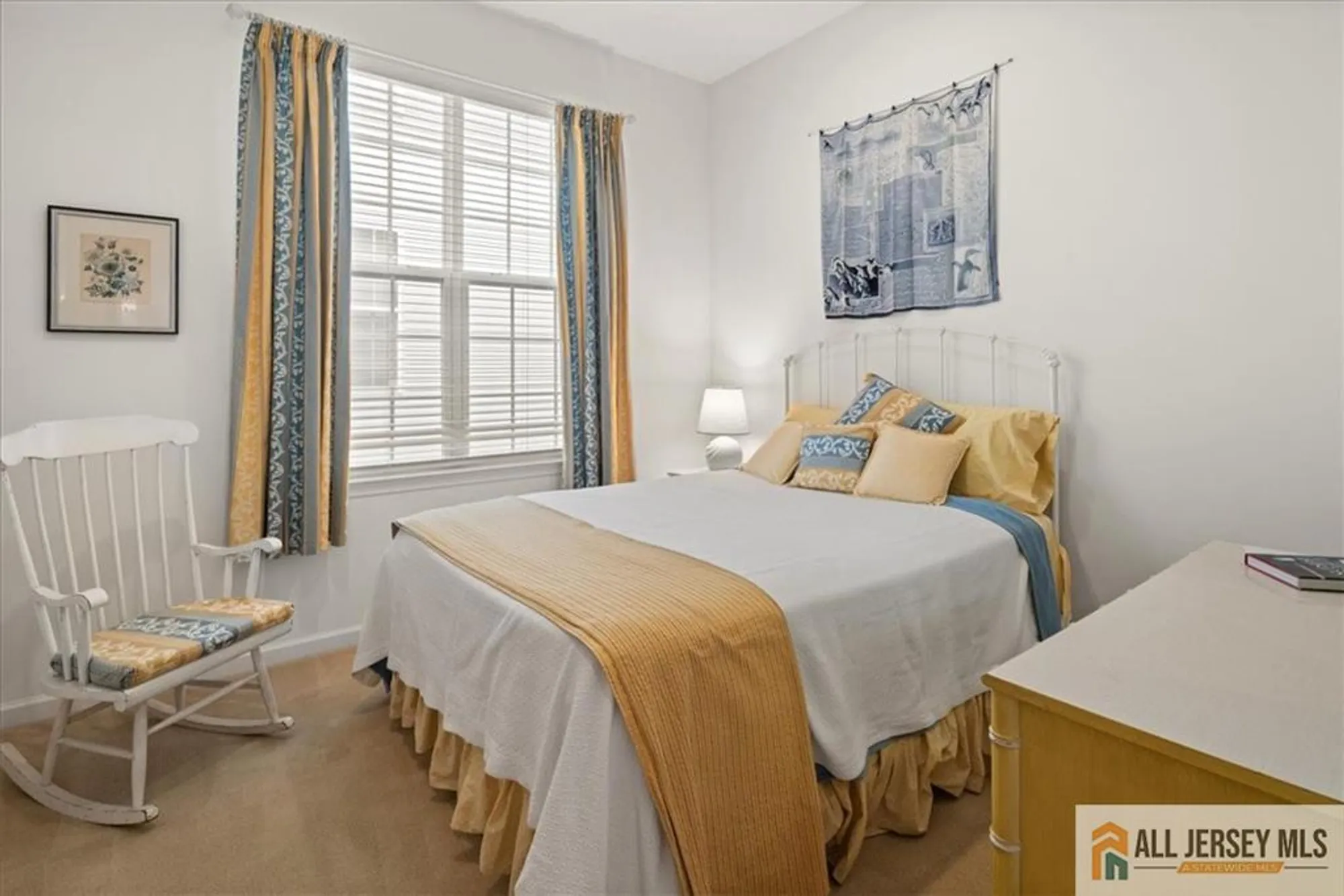 Property Slideshow image 24 of 52 | 14 hardwick dr, Kendall Park, NJ, 08824