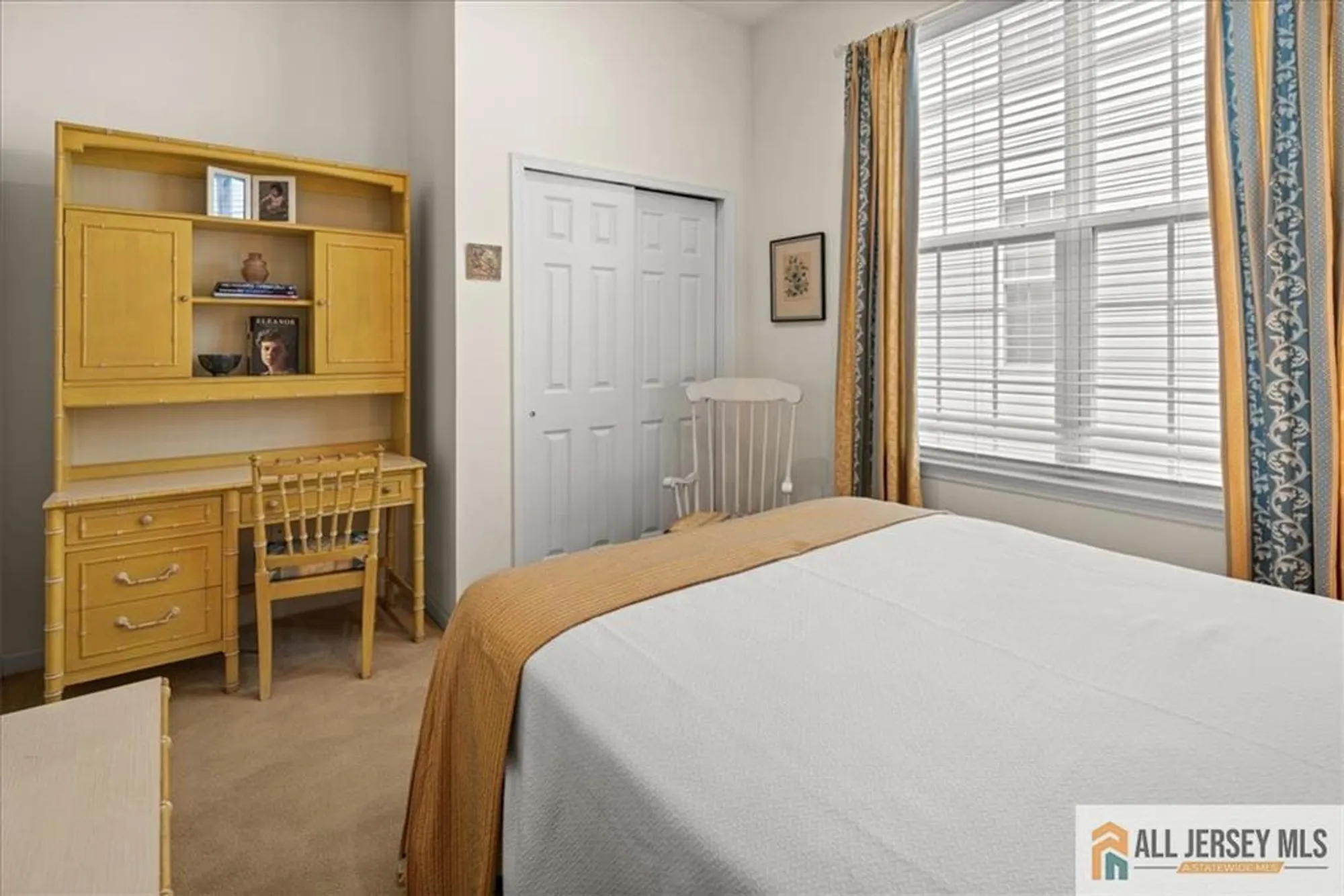 Property Slideshow image 25 of 52 | 14 hardwick dr, Kendall Park, NJ, 08824