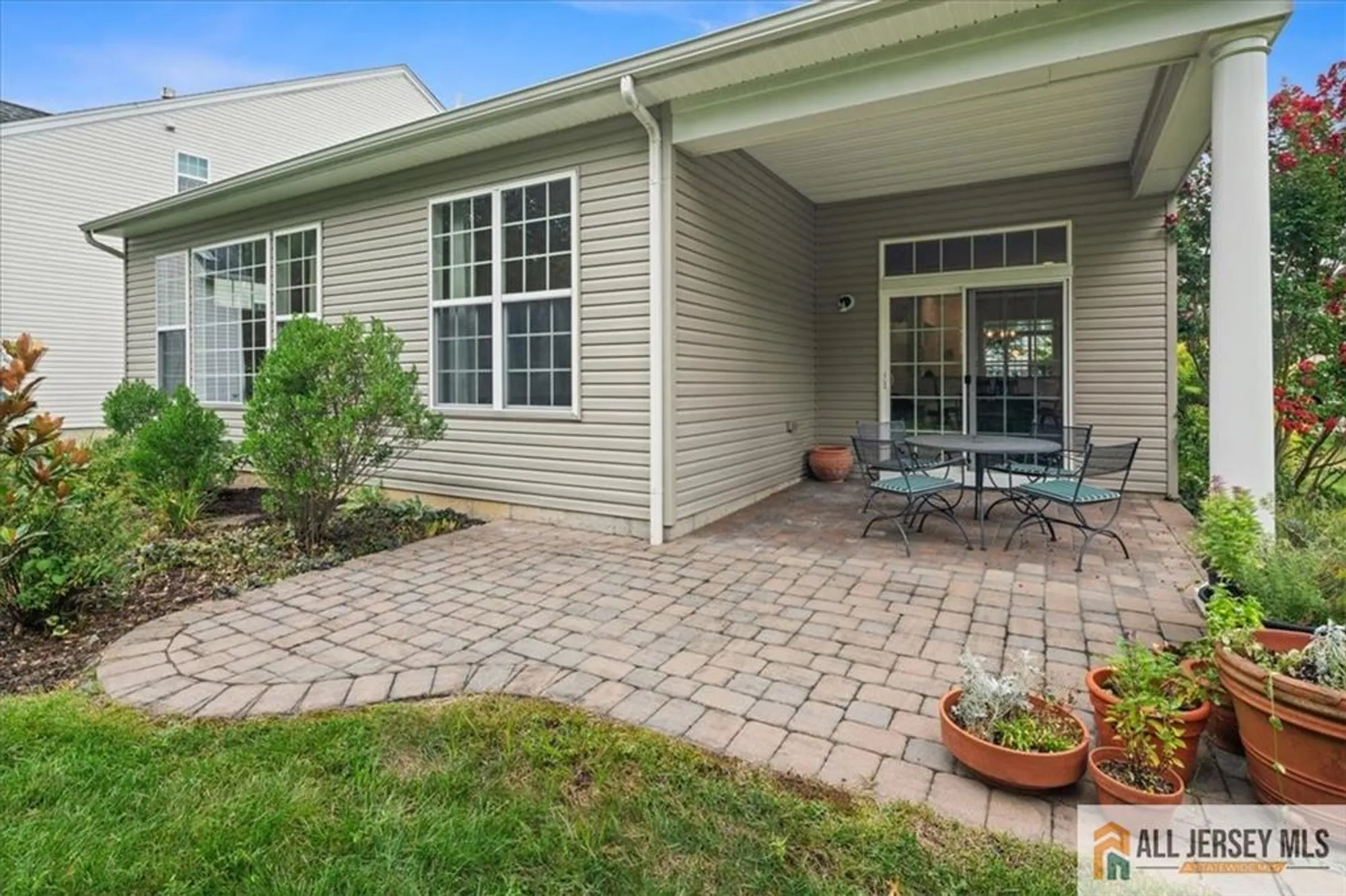 Property Slideshow image 29 of 52 | 14 hardwick dr, Kendall Park, NJ, 08824