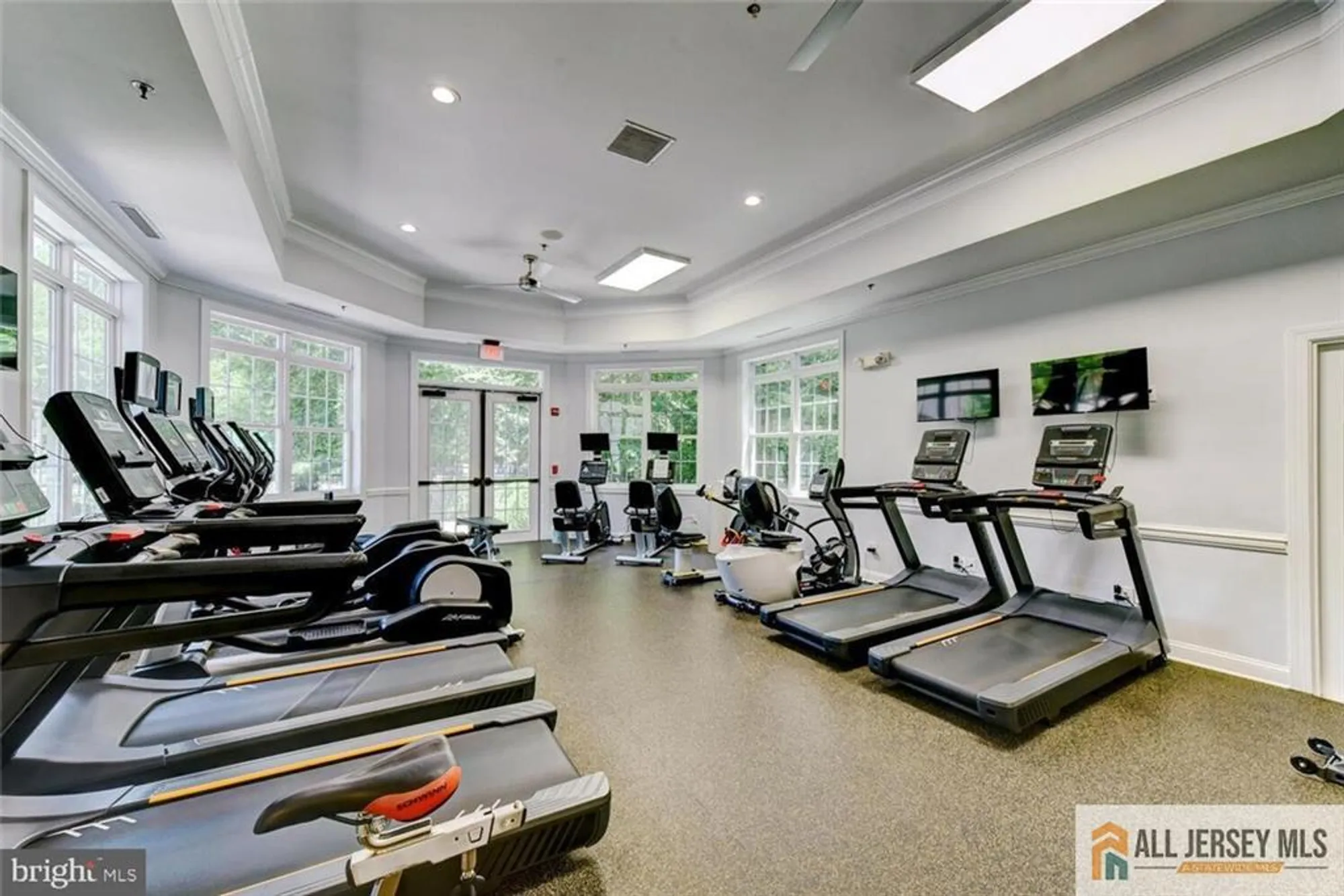 Property Slideshow image 47 of 52 | 14 hardwick dr, Kendall Park, NJ, 08824