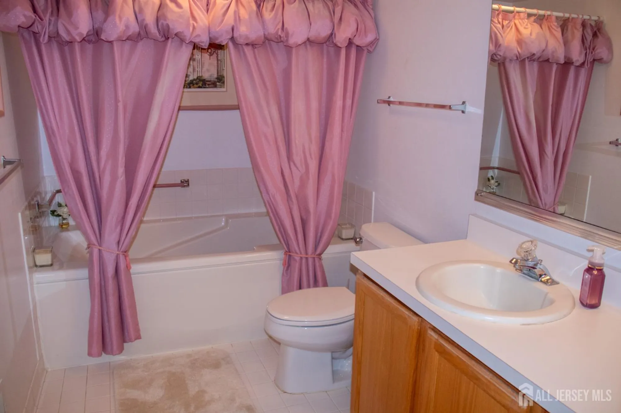 Property Slideshow image 22 of 37 | 267 nighthawk dr, Monroe, NJ, 08831