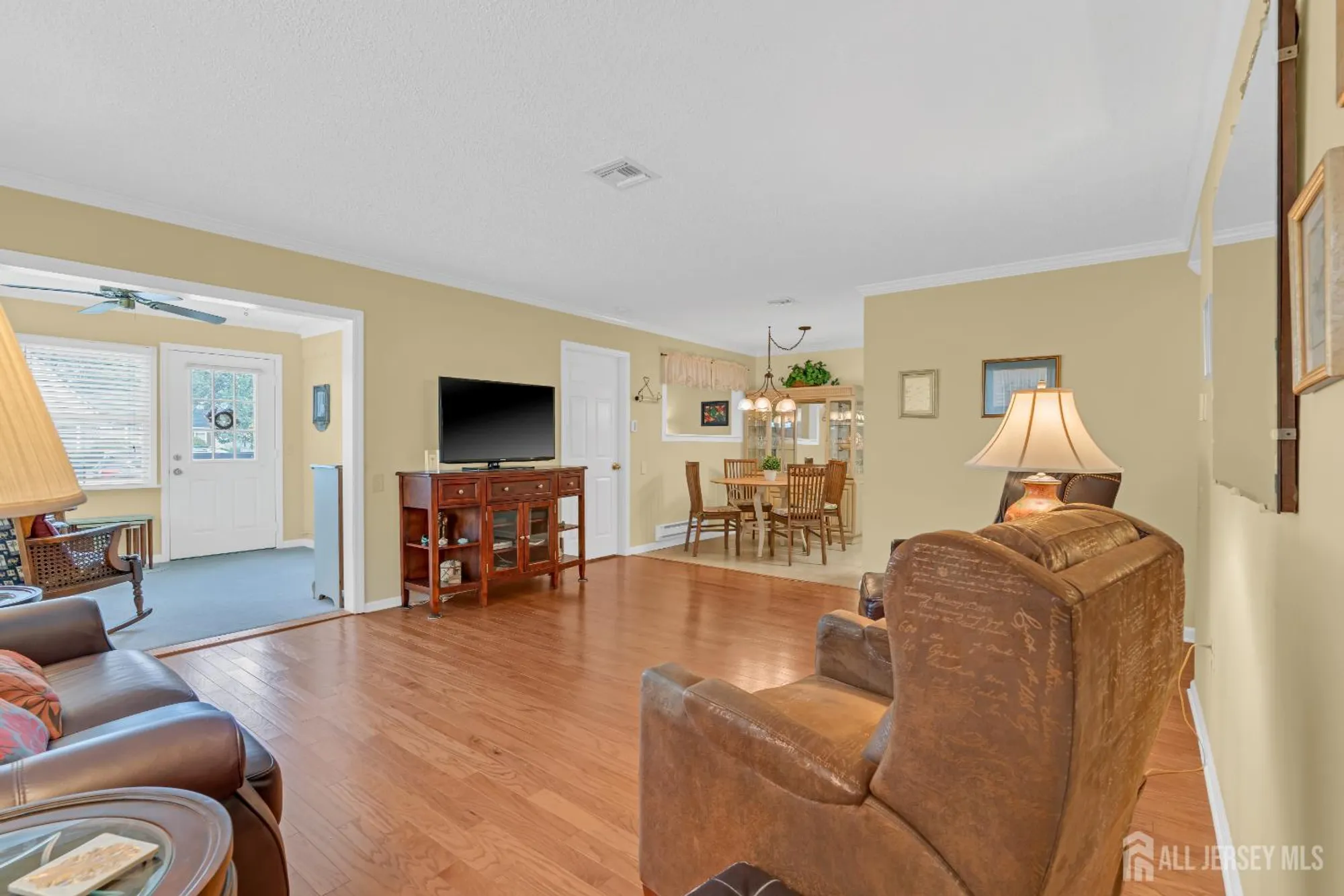 Property Slideshow image 11 of 22 | 335b old nassau rd, Monroe, NJ, 08831
