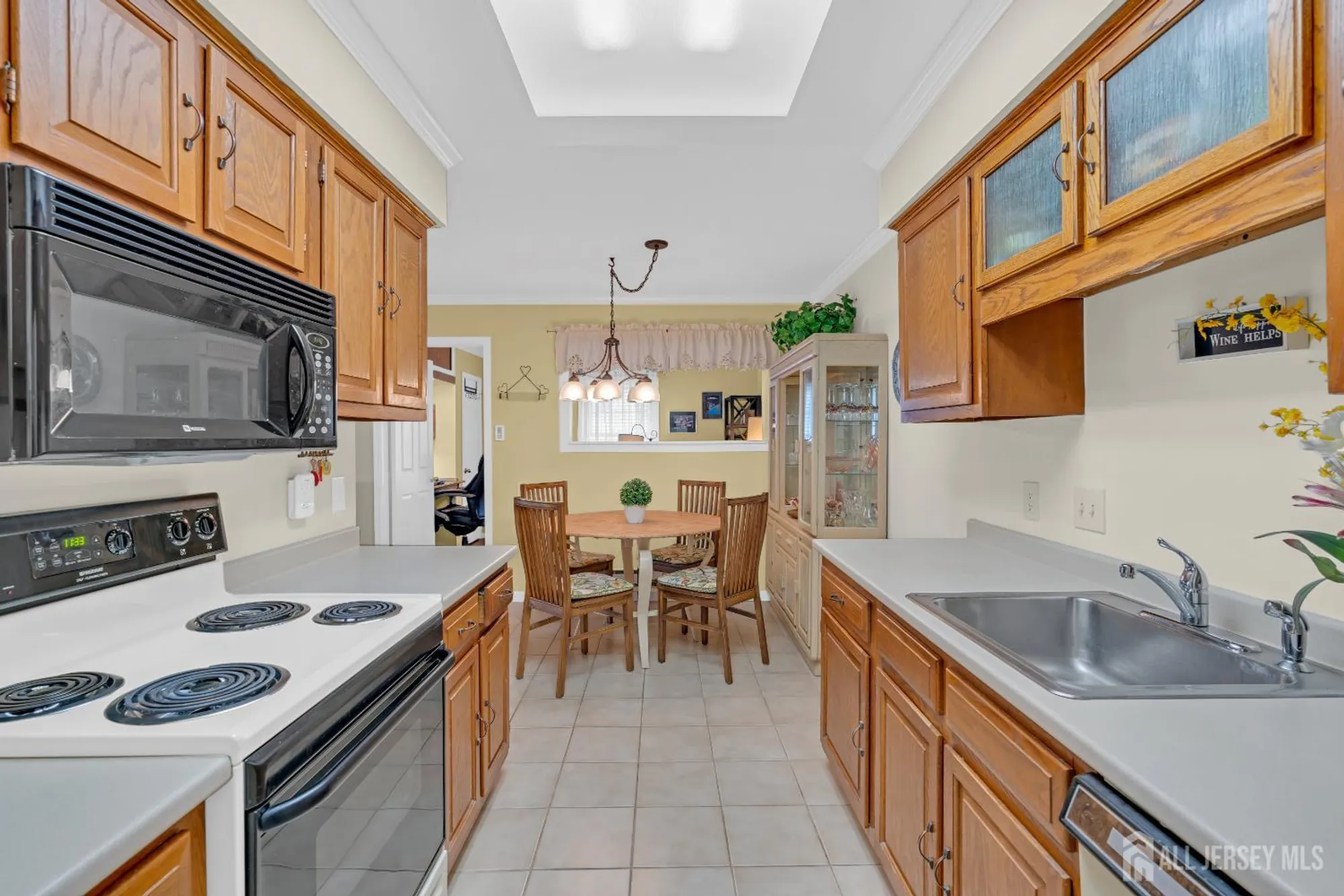 Property Slideshow image 9 of 22 | 335b old nassau rd, Monroe, NJ, 08831