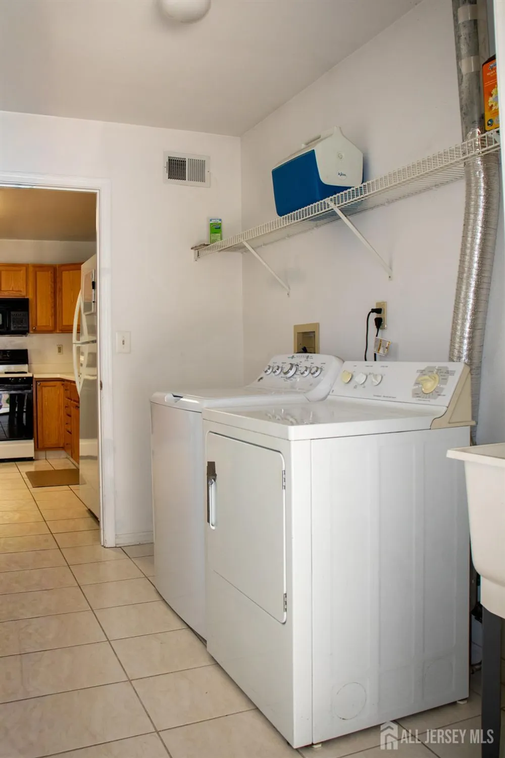 Property Slideshow image 33 of 37 | 267 nighthawk dr, Monroe, NJ, 08831