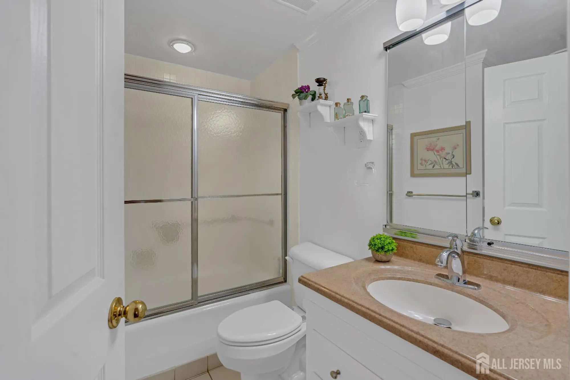 Property Slideshow image 16 of 22 | 335b old nassau rd, Monroe, NJ, 08831