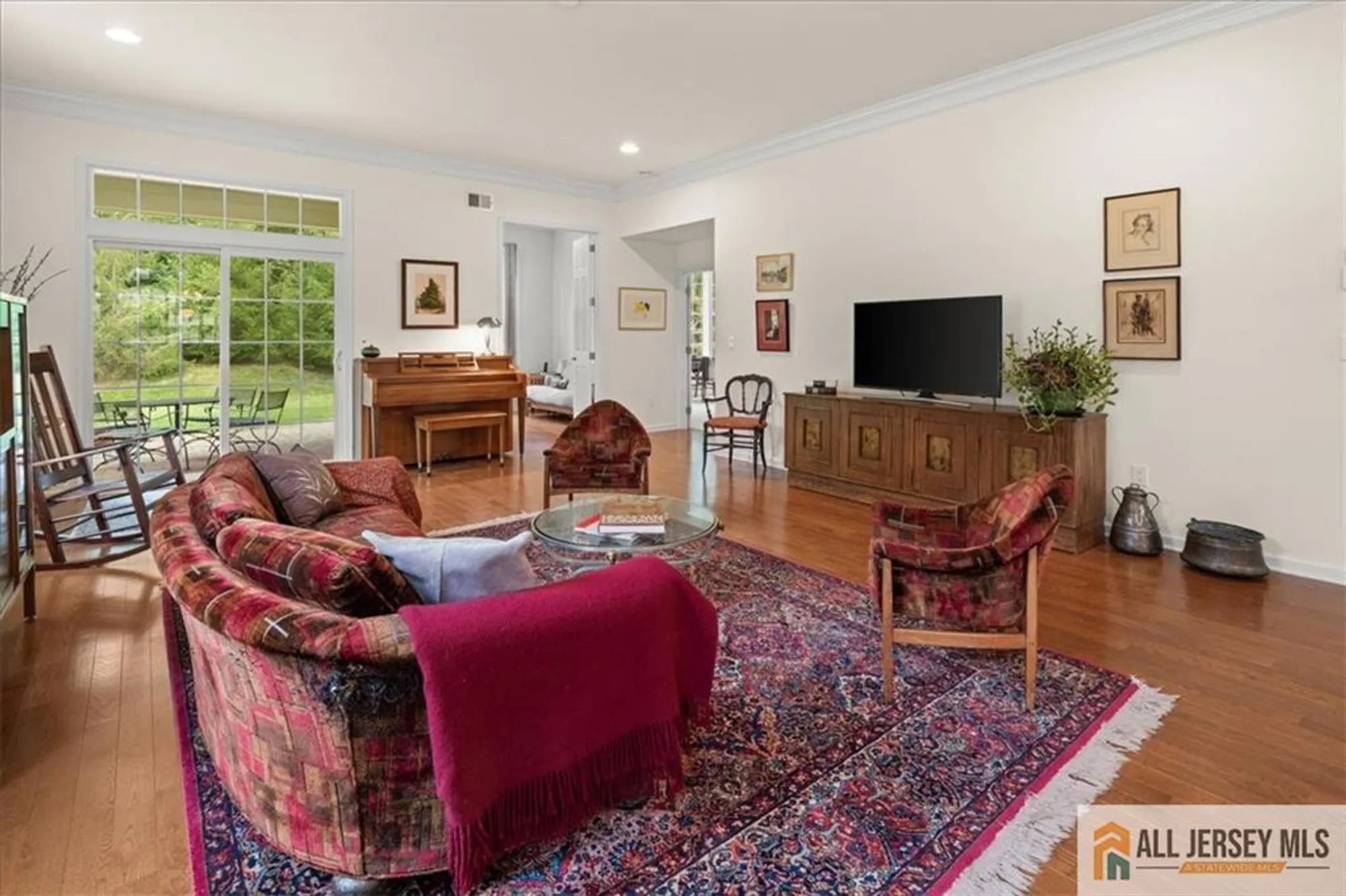 Property Slideshow image 12 of 52 | 14 hardwick dr, Kendall Park, NJ, 08824