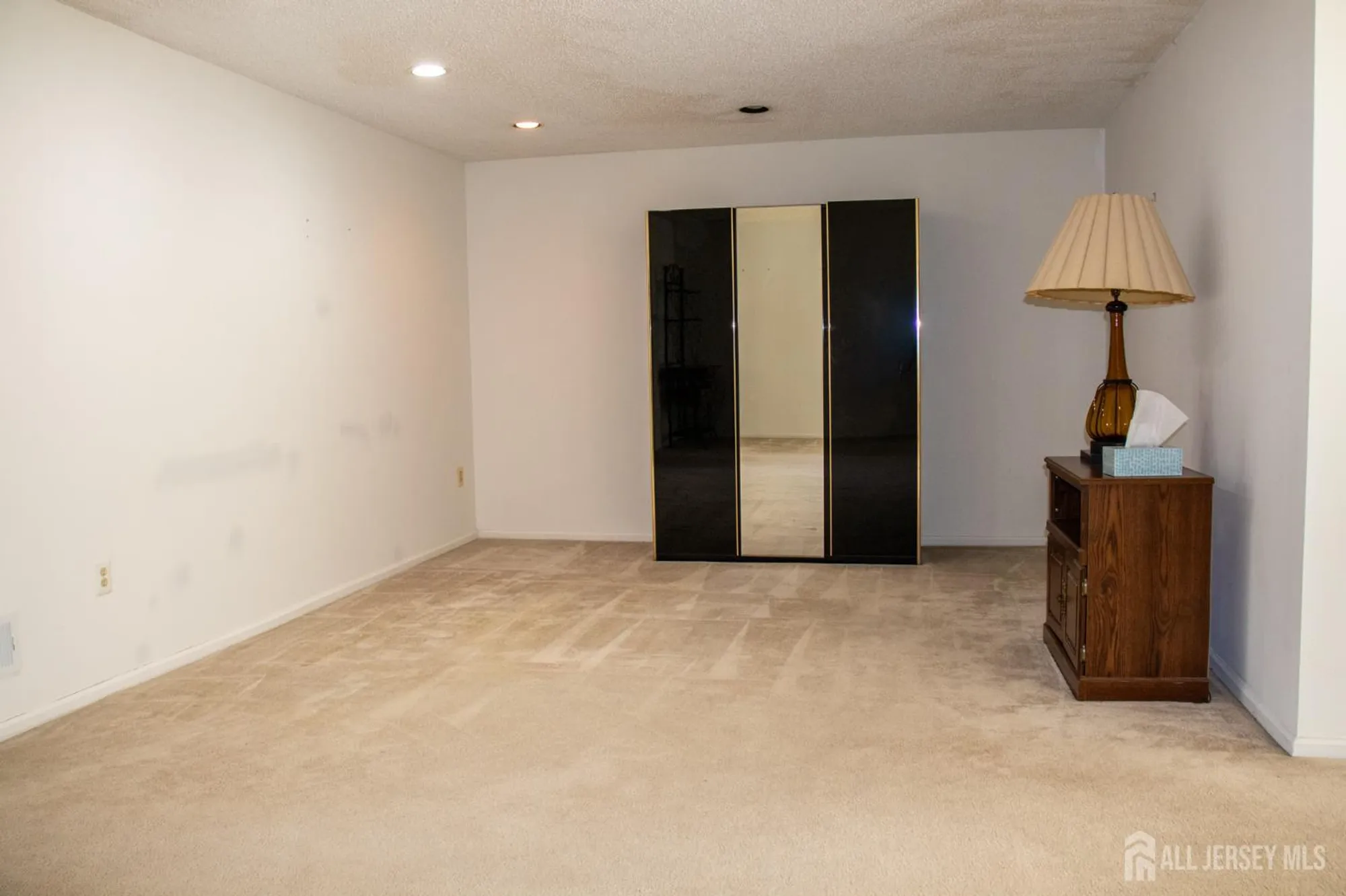 Property Slideshow image 11 of 37 | 267 nighthawk dr, Monroe, NJ, 08831