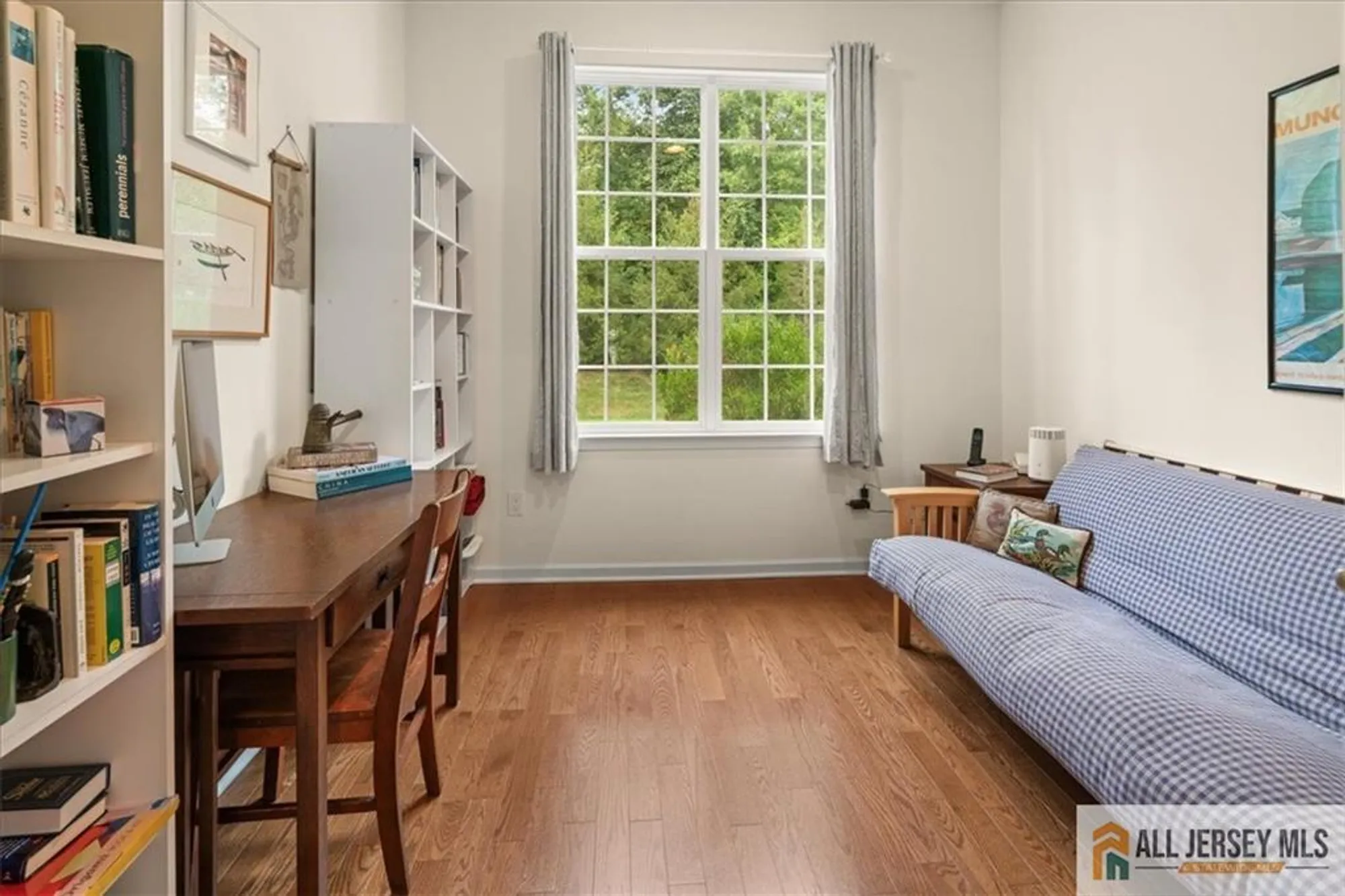 Property Slideshow image 17 of 52 | 14 hardwick dr, Kendall Park, NJ, 08824