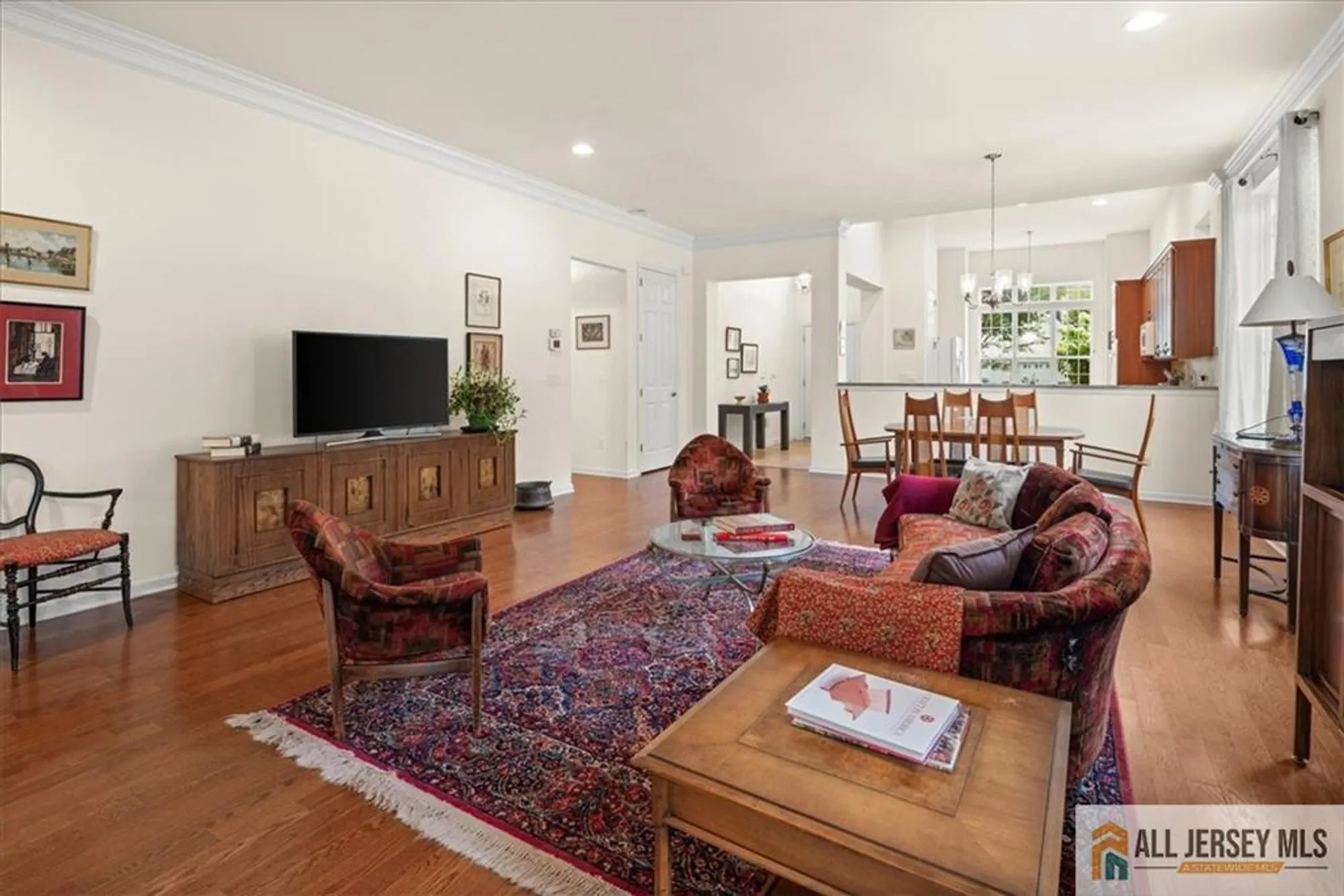 Property Slideshow image 15 of 52 | 14 hardwick dr, Kendall Park, NJ, 08824