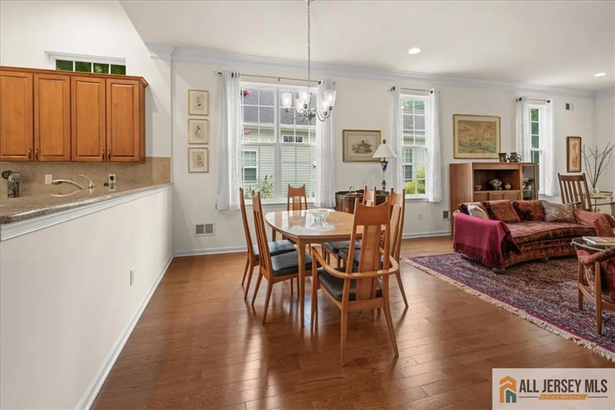 Property Slideshow image 7 of 52 | 14 hardwick dr, Kendall Park, NJ, 08824