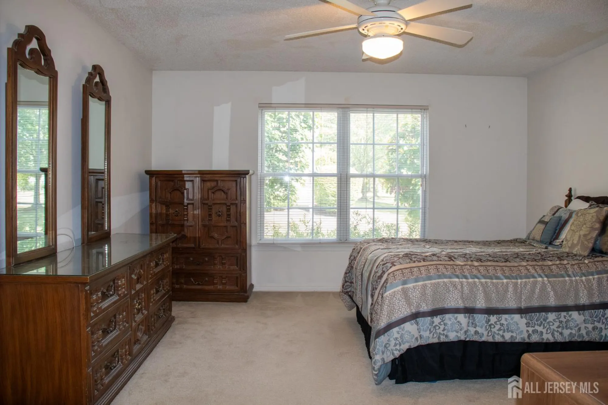 Property Slideshow image 19 of 37 | 267 nighthawk dr, Monroe, NJ, 08831