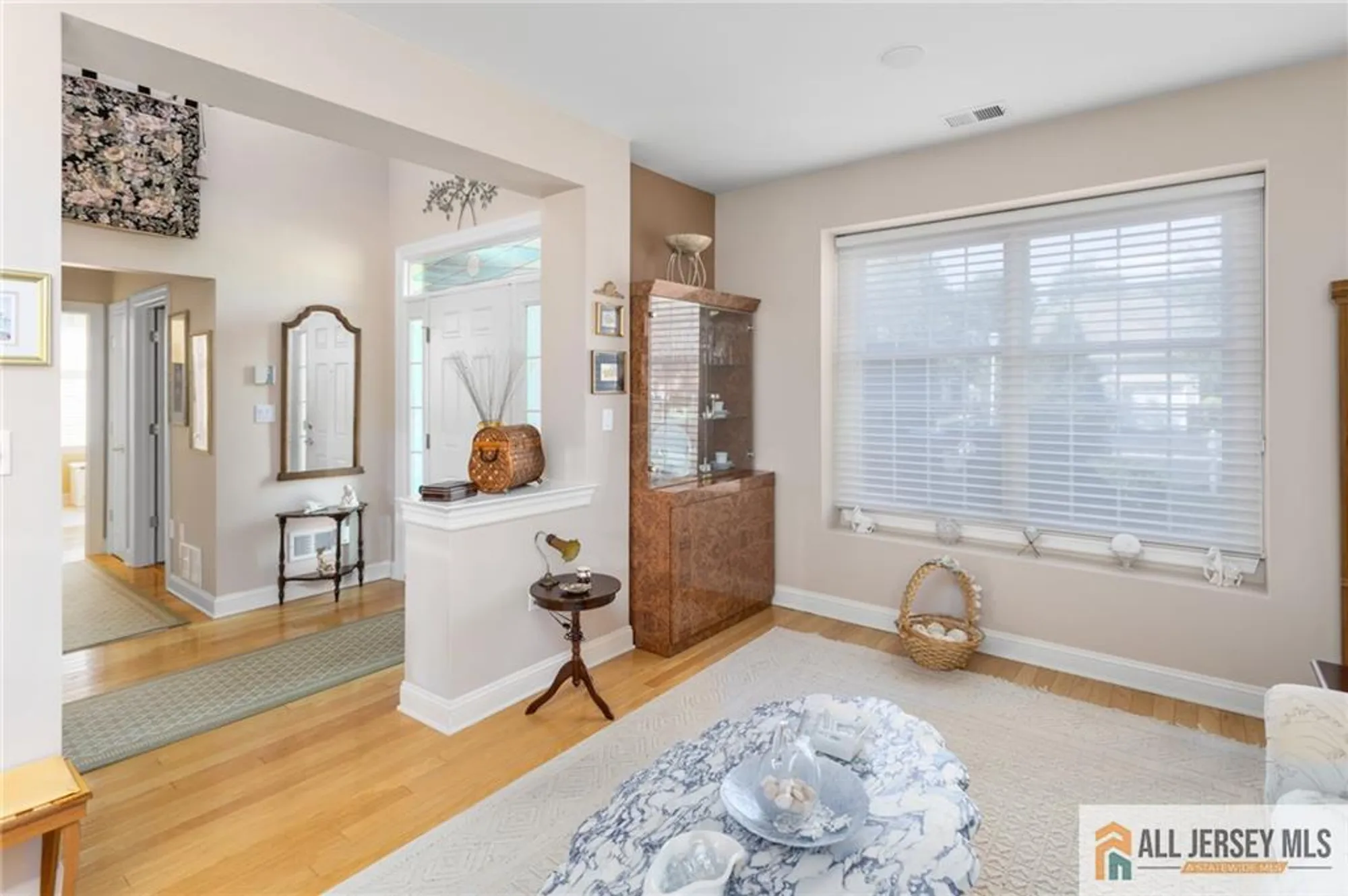 Property Slideshow image 10 of 37 | 297 heather way # 297, Monroe, NJ, 08831