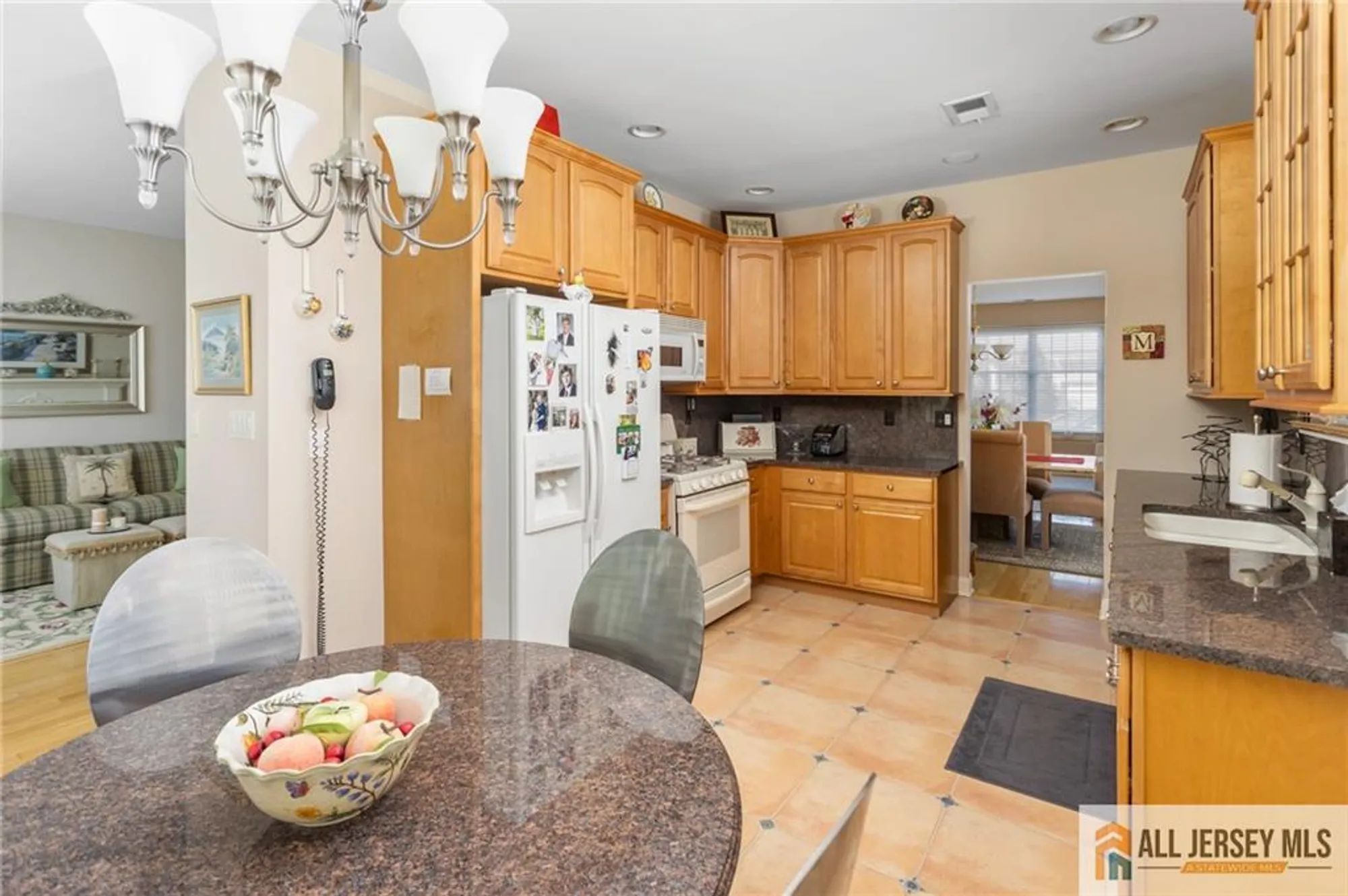 Property Slideshow image 19 of 37 | 297 heather way # 297, Monroe, NJ, 08831