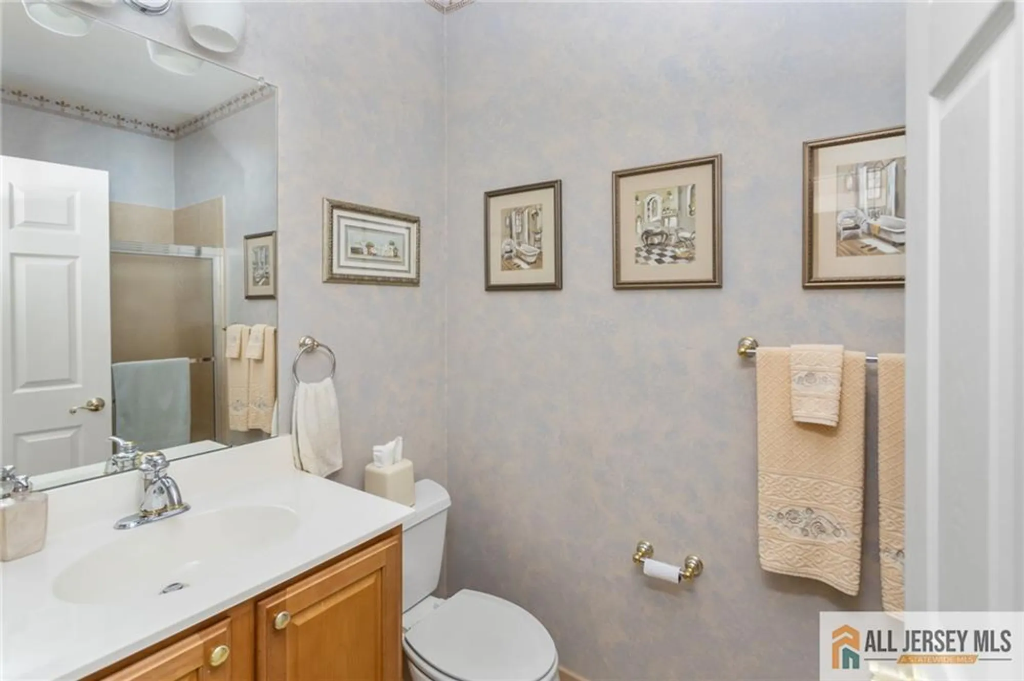 Property Slideshow image 31 of 37 | 297 heather way # 297, Monroe, NJ, 08831