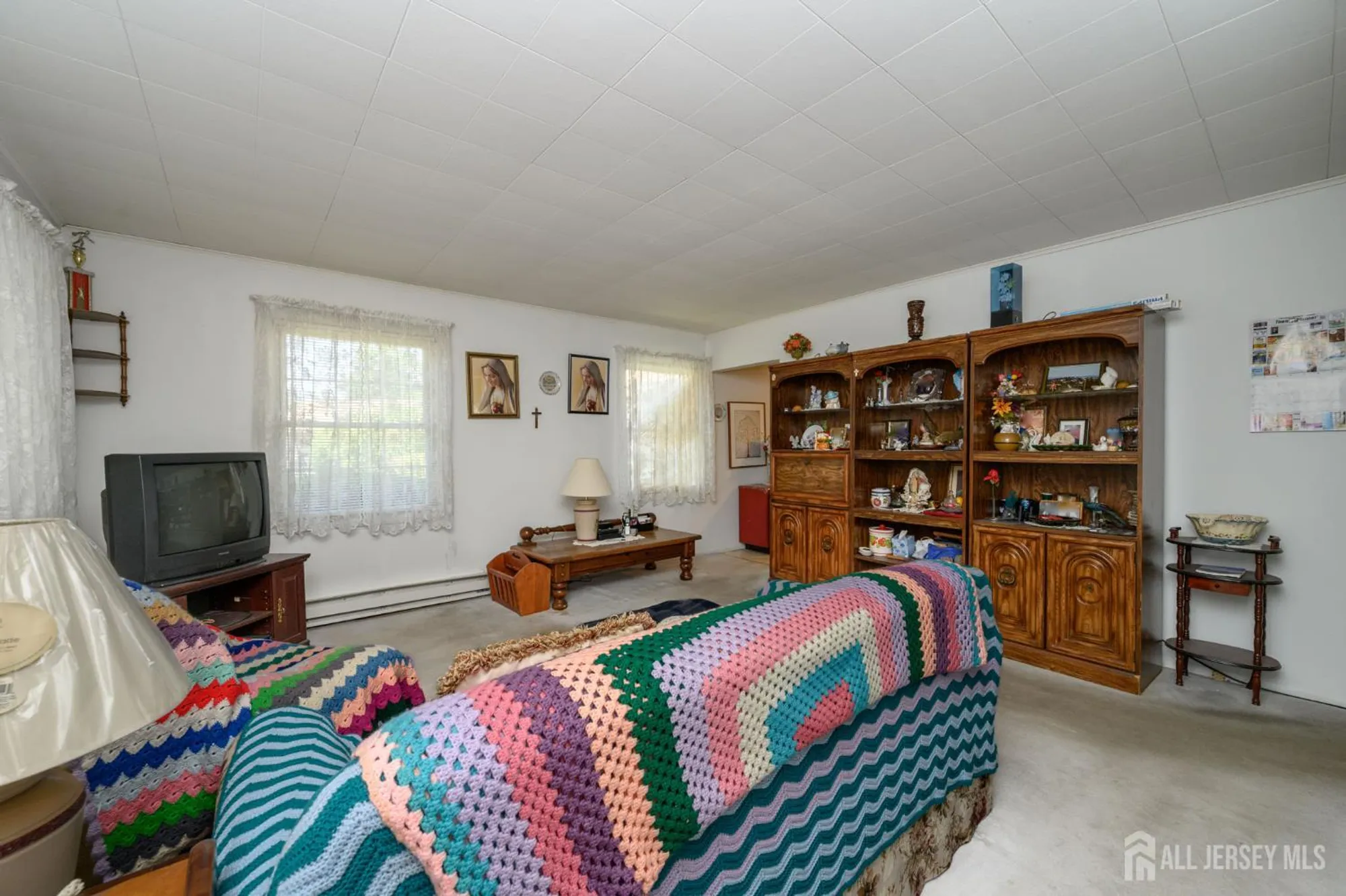 Property Slideshow image 4 of 24 | 12 zacatin rd a, Freehold, NJ, 07728