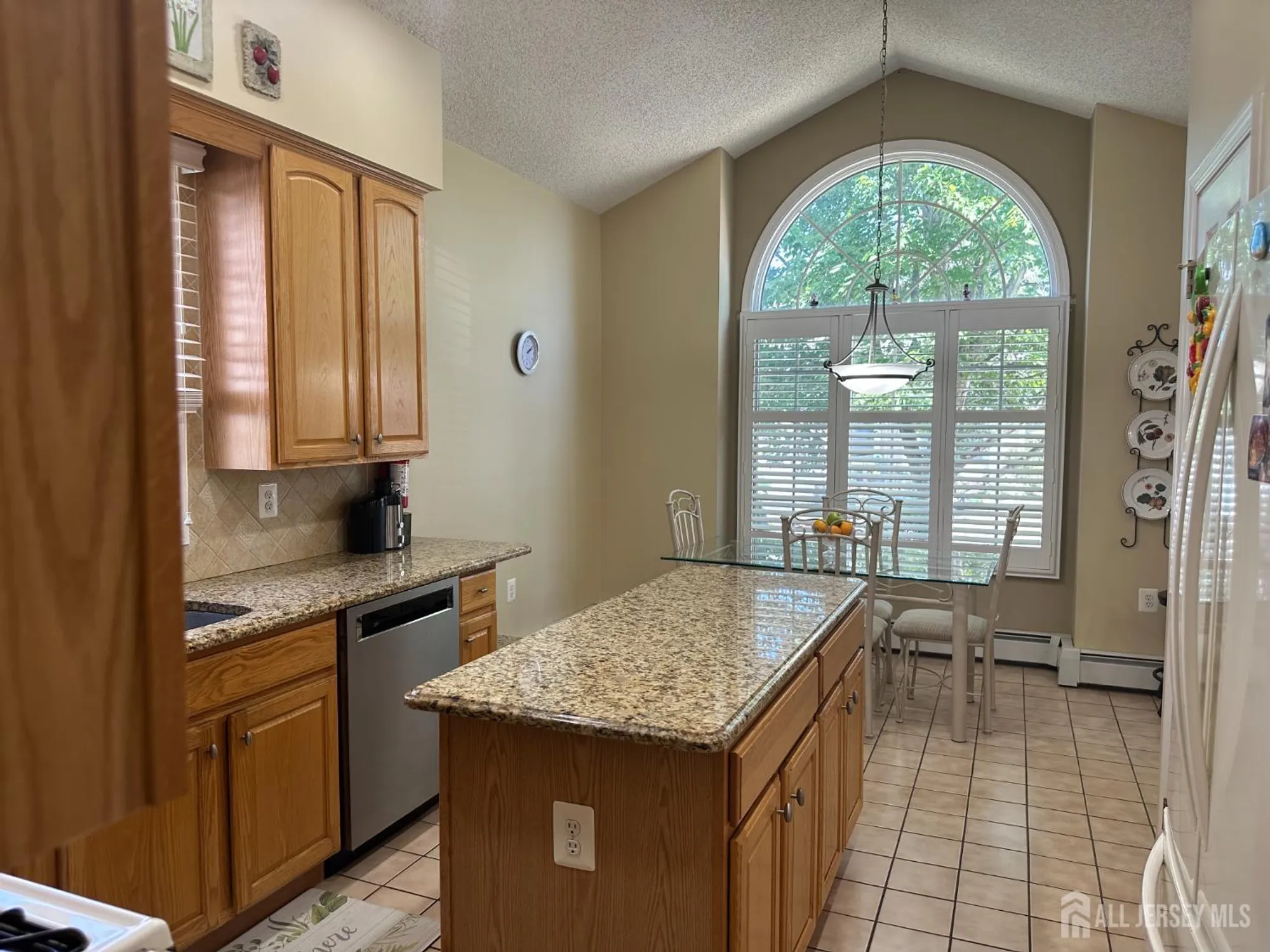 Property Slideshow image 18 of 21 | 31 sherwood dr, Monroe, NJ, 08831