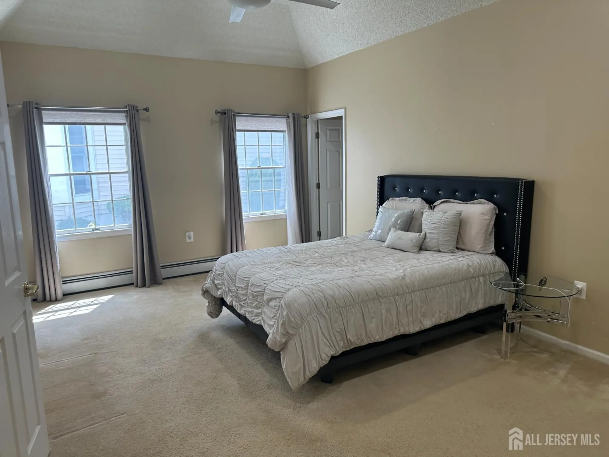 Property Slideshow image 4 of 21 | 31 sherwood dr, Monroe, NJ, 08831