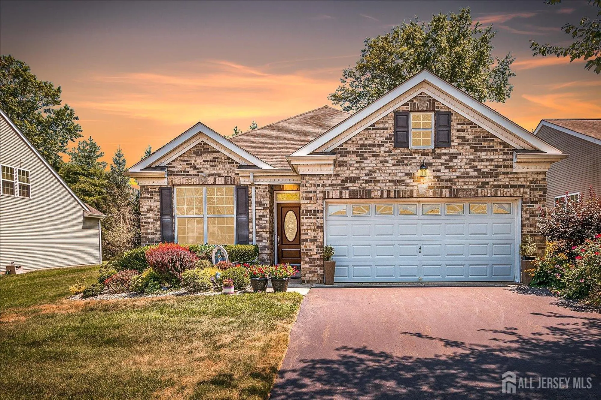 Property Slideshow image 1 of 52 | 22 silver charm rd, Manalapan, NJ, 07726