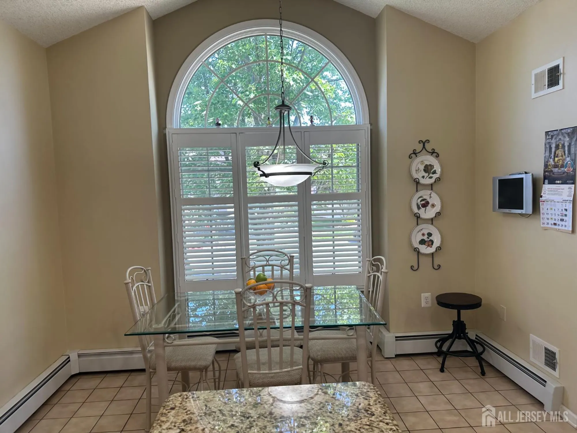 Property Slideshow image 21 of 21 | 31 sherwood dr, Monroe, NJ, 08831