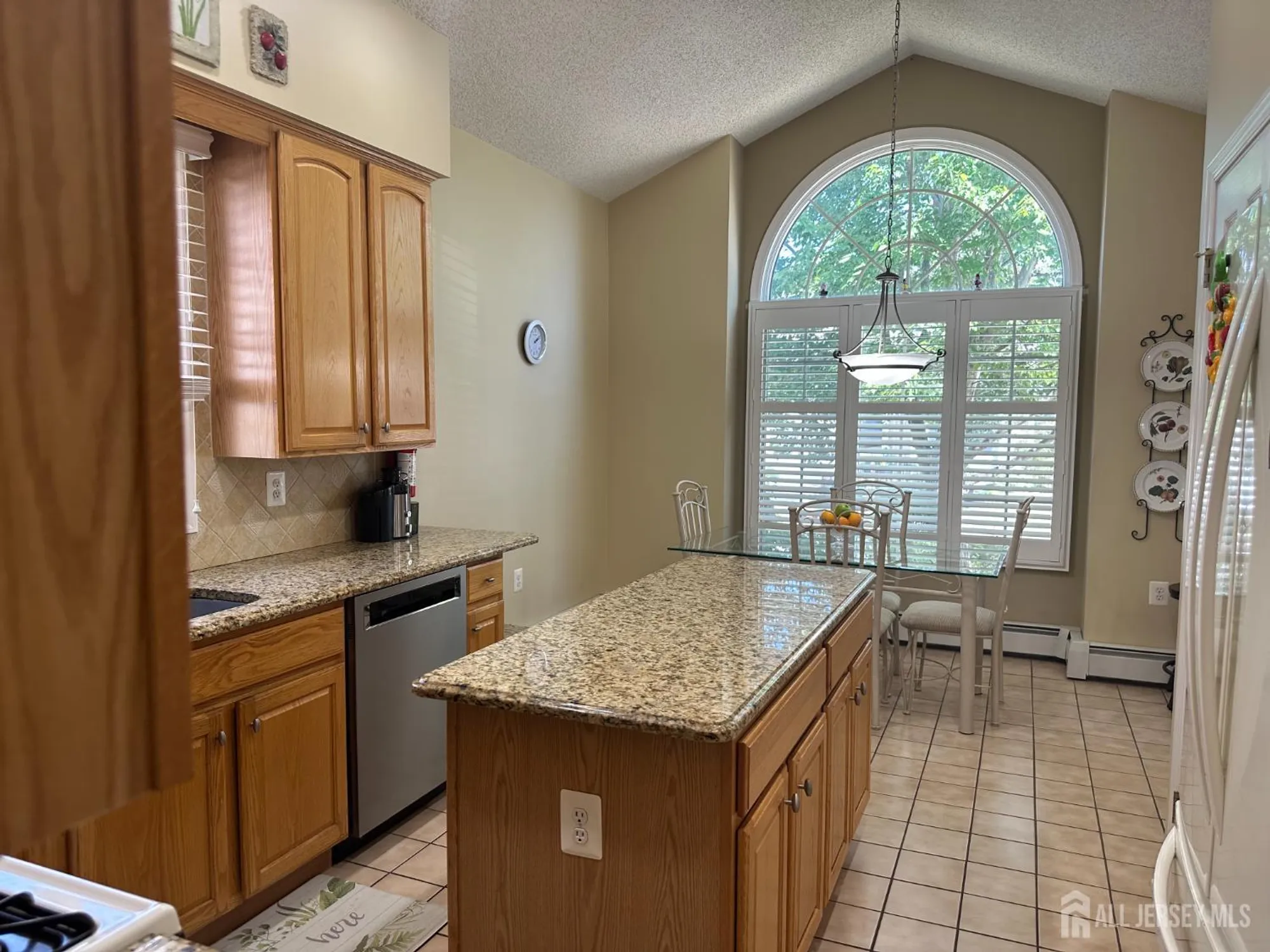 Property Slideshow image 19 of 21 | 31 sherwood dr, Monroe, NJ, 08831