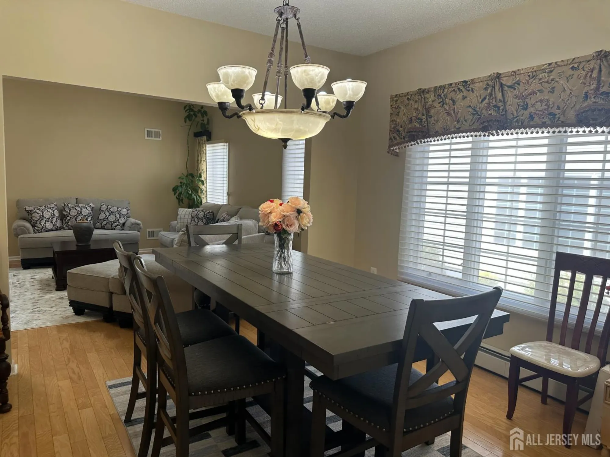 Property Slideshow image 11 of 21 | 31 sherwood dr, Monroe, NJ, 08831