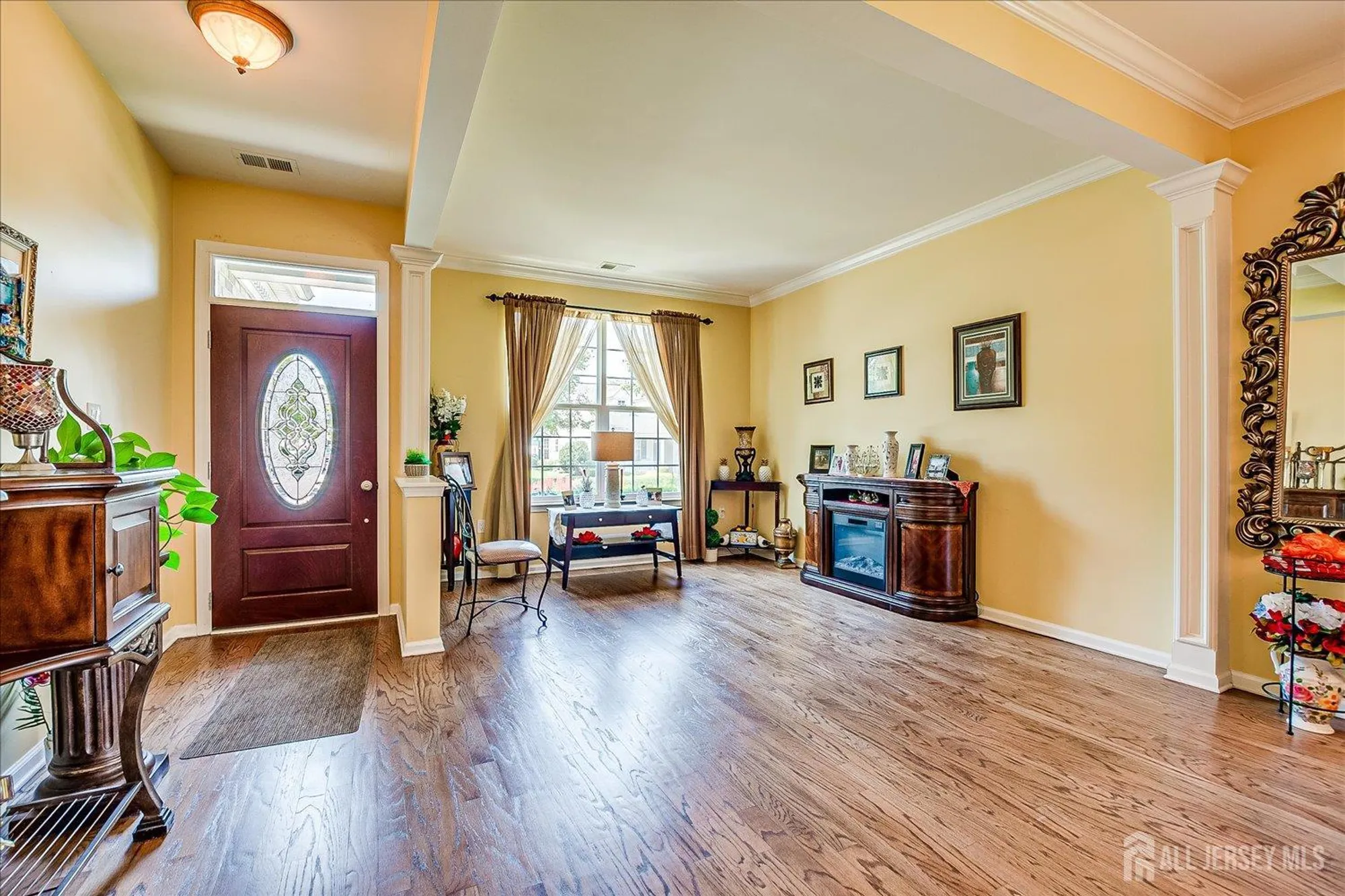 Property Slideshow image 10 of 52 | 22 silver charm rd, Manalapan, NJ, 07726