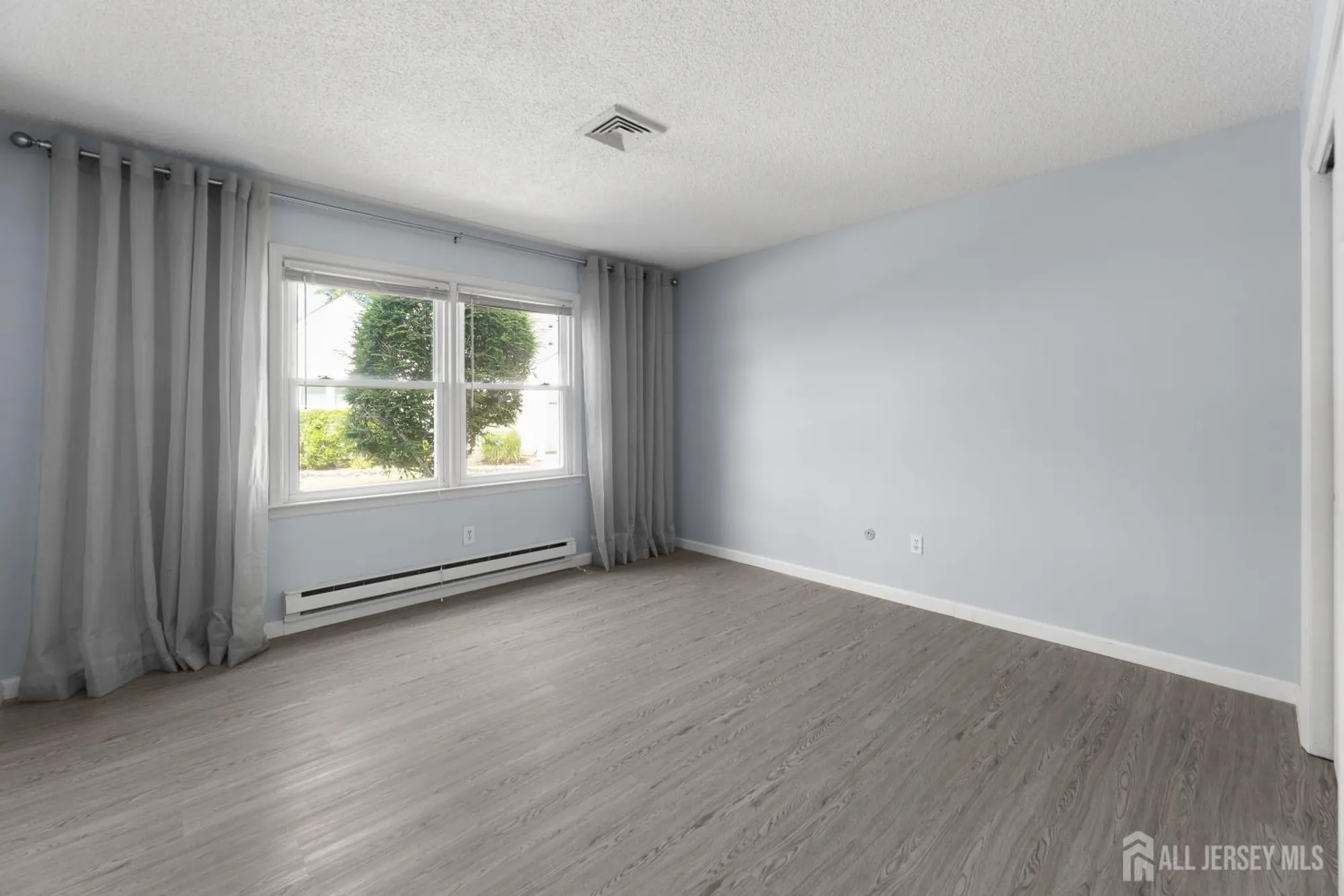 Property Slideshow image 25 of 42 | 394c orrington ln, Monroe, NJ, 08831