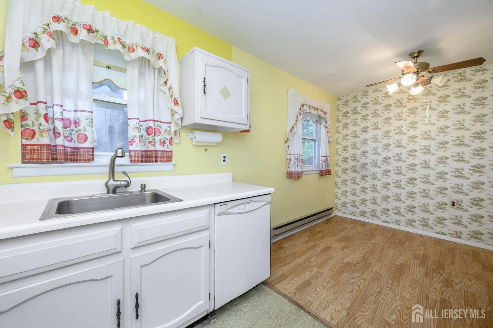 Property Slideshow image 15 of 27 | 4a salem dr, Whiting, NJ, 08759