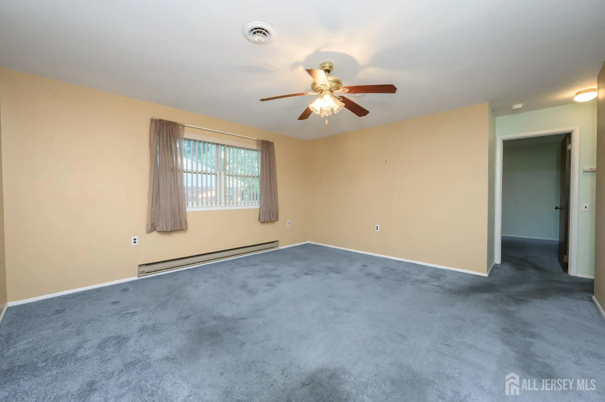 Property Slideshow image 8 of 27 | 4a salem dr, Whiting, NJ, 08759