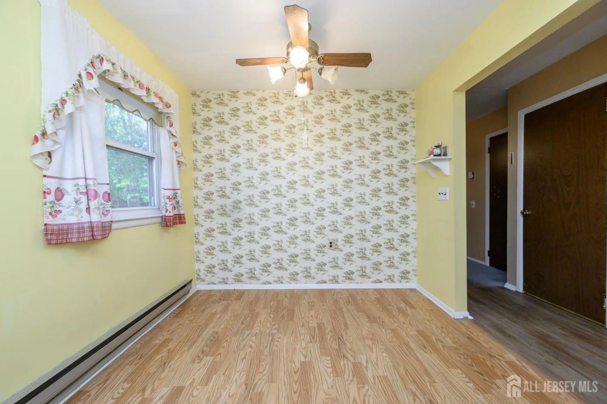 Property Slideshow image 14 of 27 | 4a salem dr, Whiting, NJ, 08759