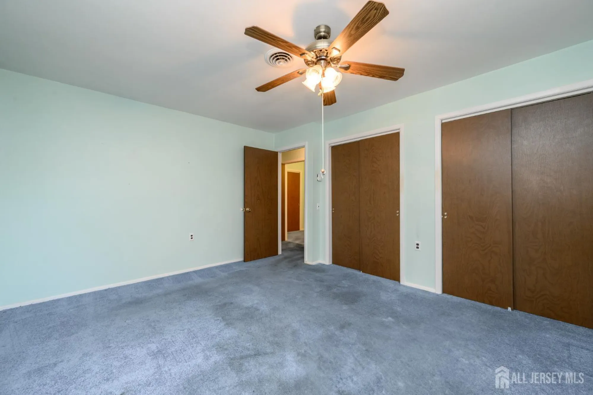 Property Slideshow image 18 of 27 | 4a salem dr, Whiting, NJ, 08759