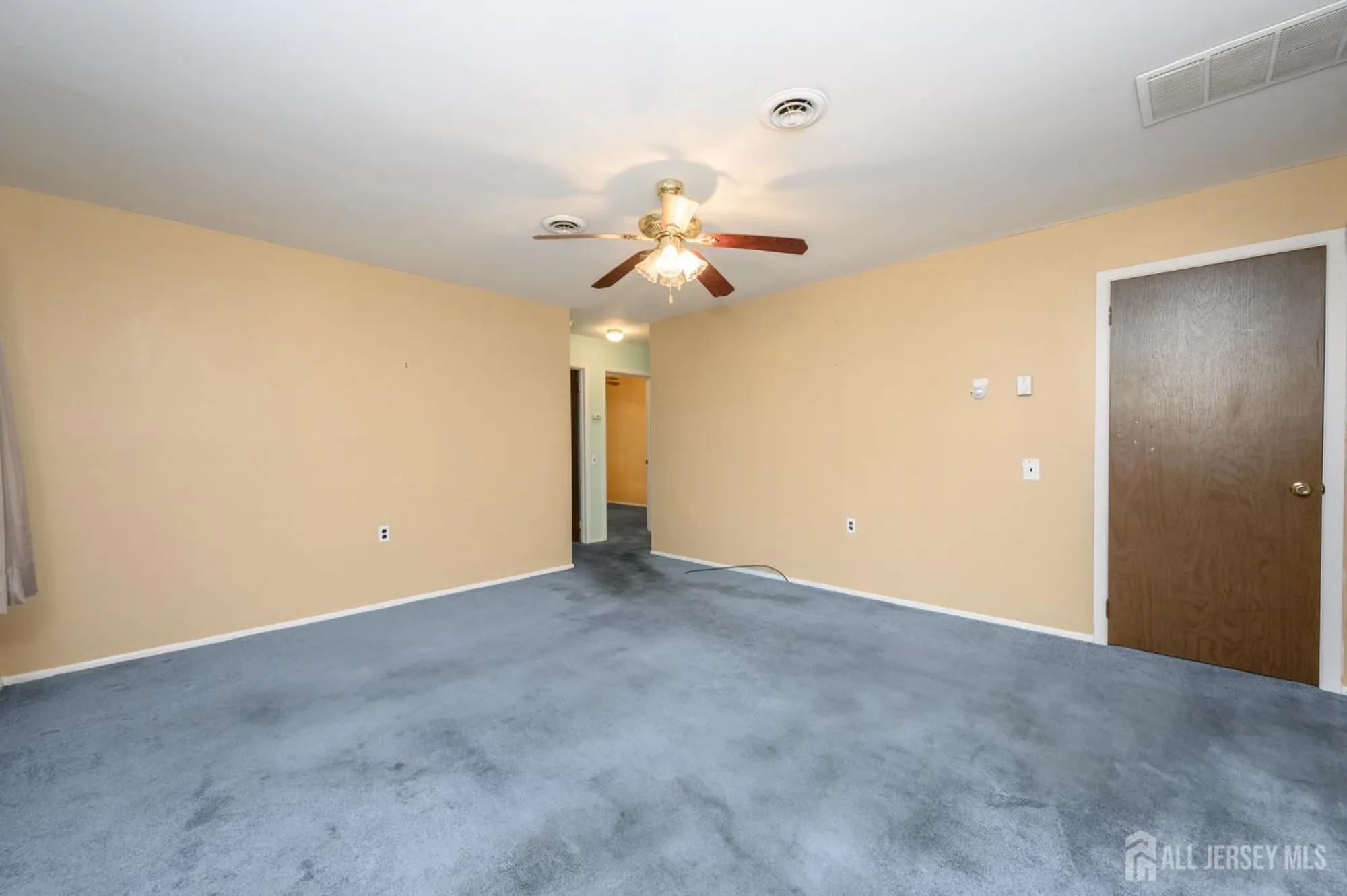 Property Slideshow image 9 of 27 | 4a salem dr, Whiting, NJ, 08759