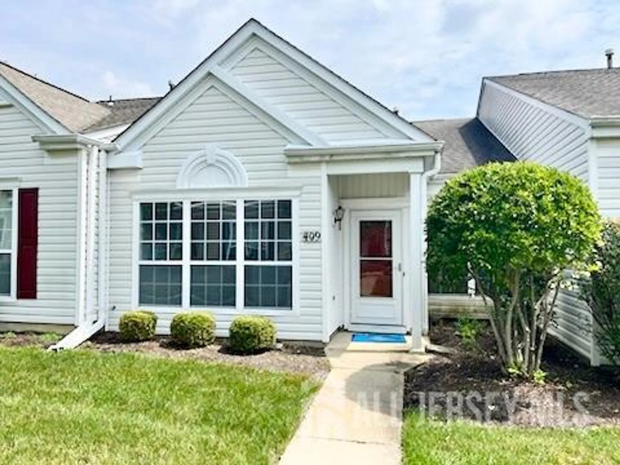 Property Slideshow image 1 of 18 | 409 harrier dr, Monroe, NJ, 08831