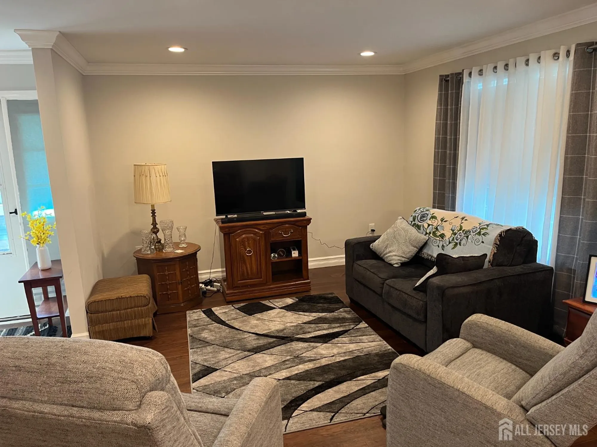 Property Slideshow image 8 of 27 | 8b john paul jones dr, Monroe, NJ, 08831