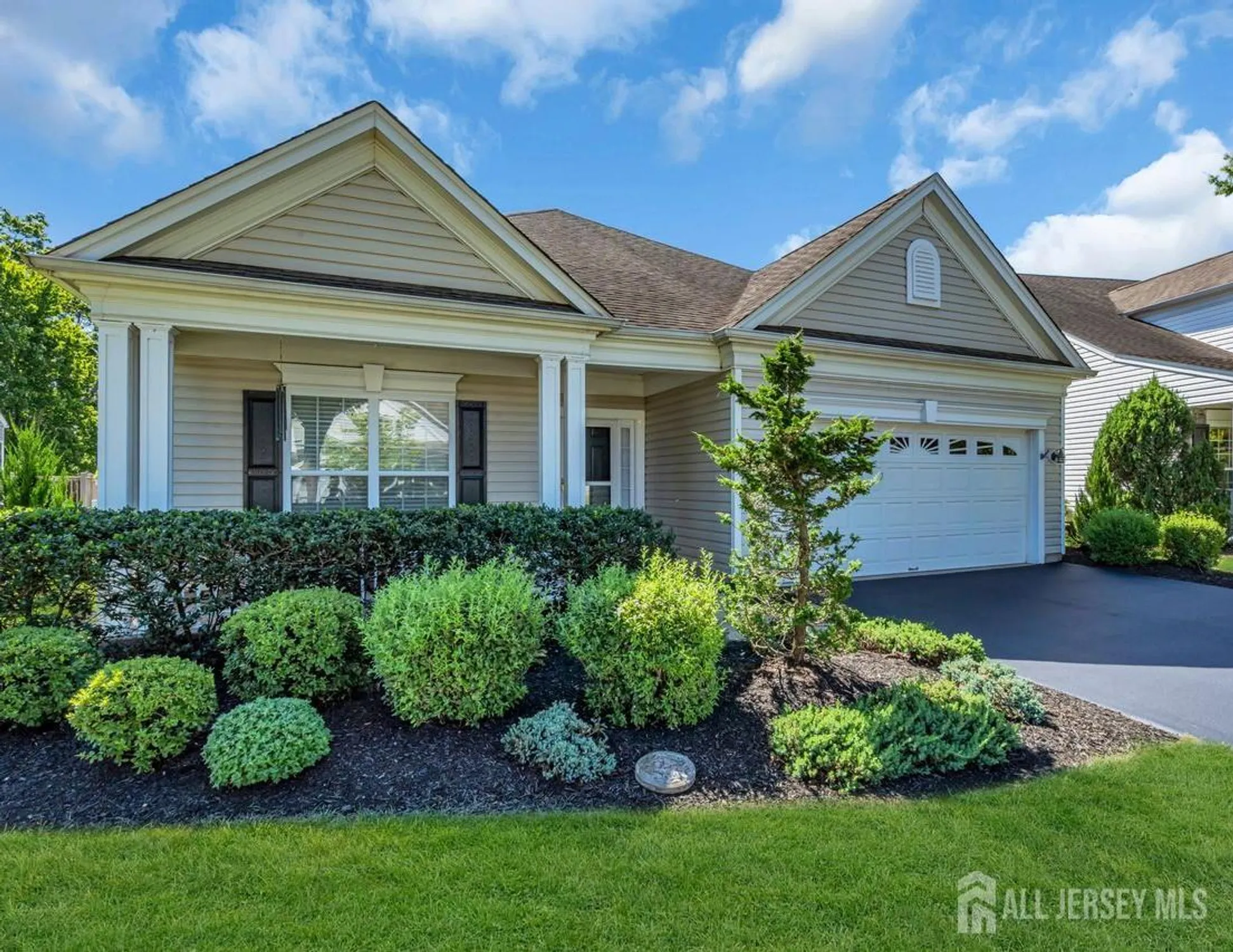 Property Slideshow image 1 of 36 | 448 crossfields ln, Somerset, NJ, 08873