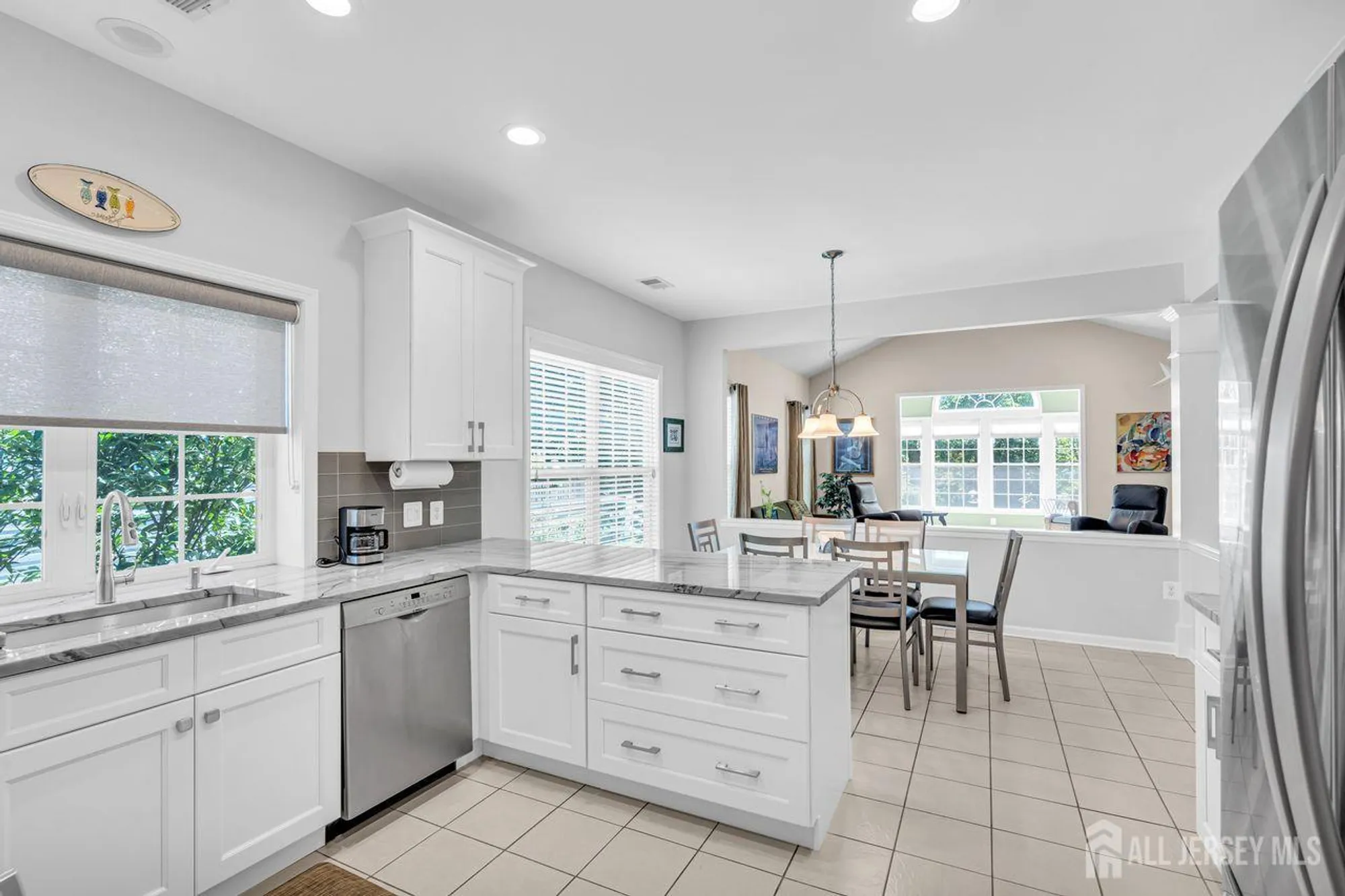 Property Slideshow image 12 of 36 | 448 crossfields ln, Somerset, NJ, 08873