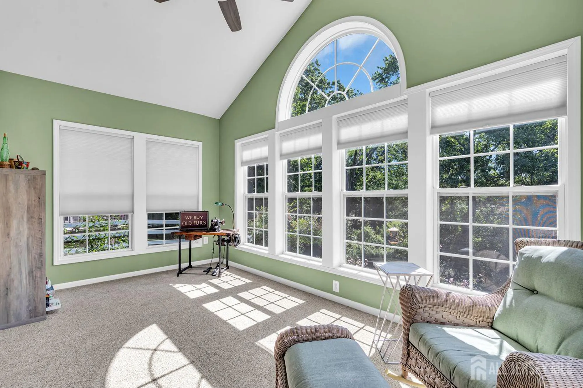 Property Slideshow image 16 of 36 | 448 crossfields ln, Somerset, NJ, 08873