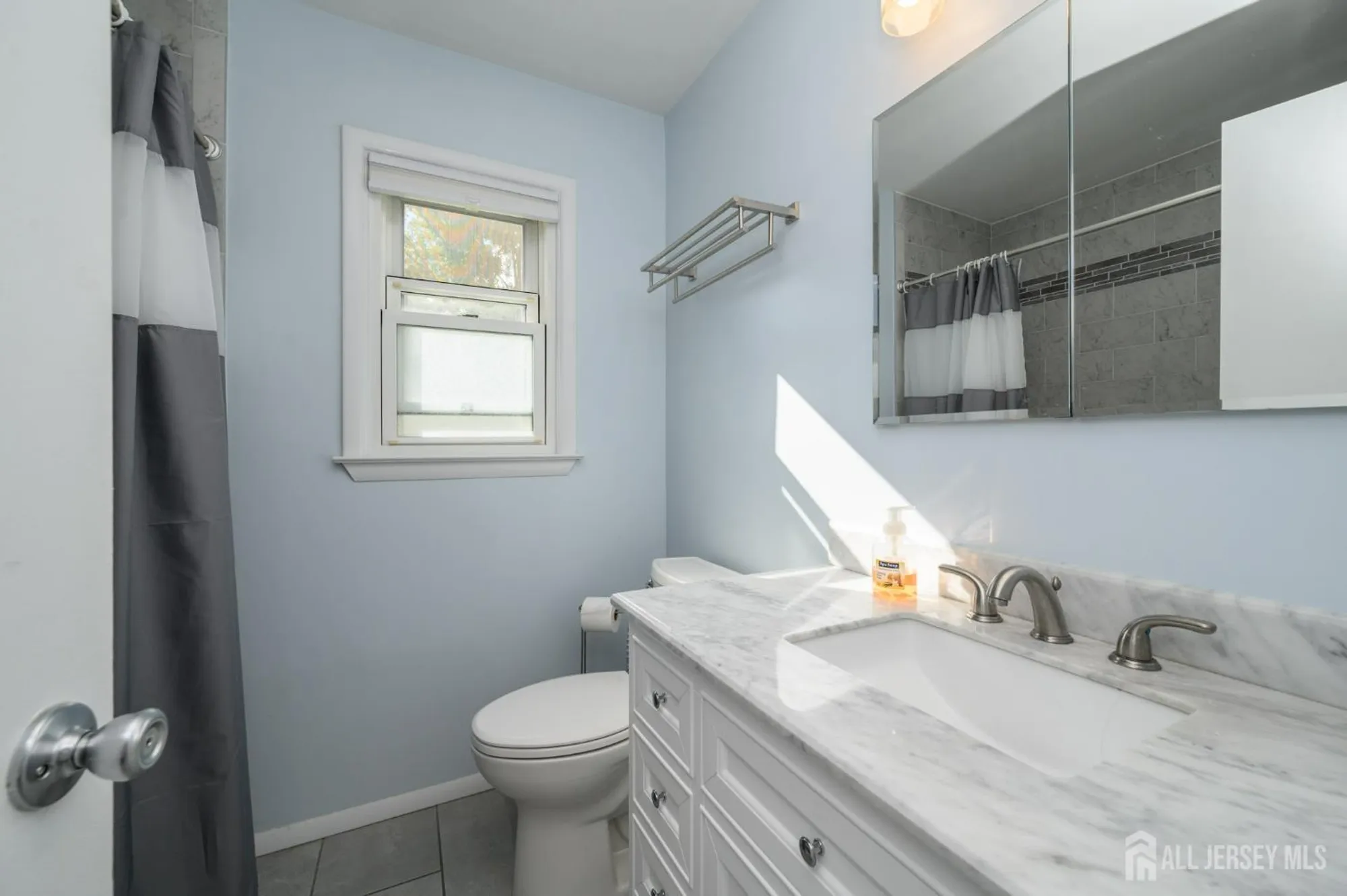 Property Slideshow image 22 of 35 | 11 graham ct, Brick, NJ, 08724