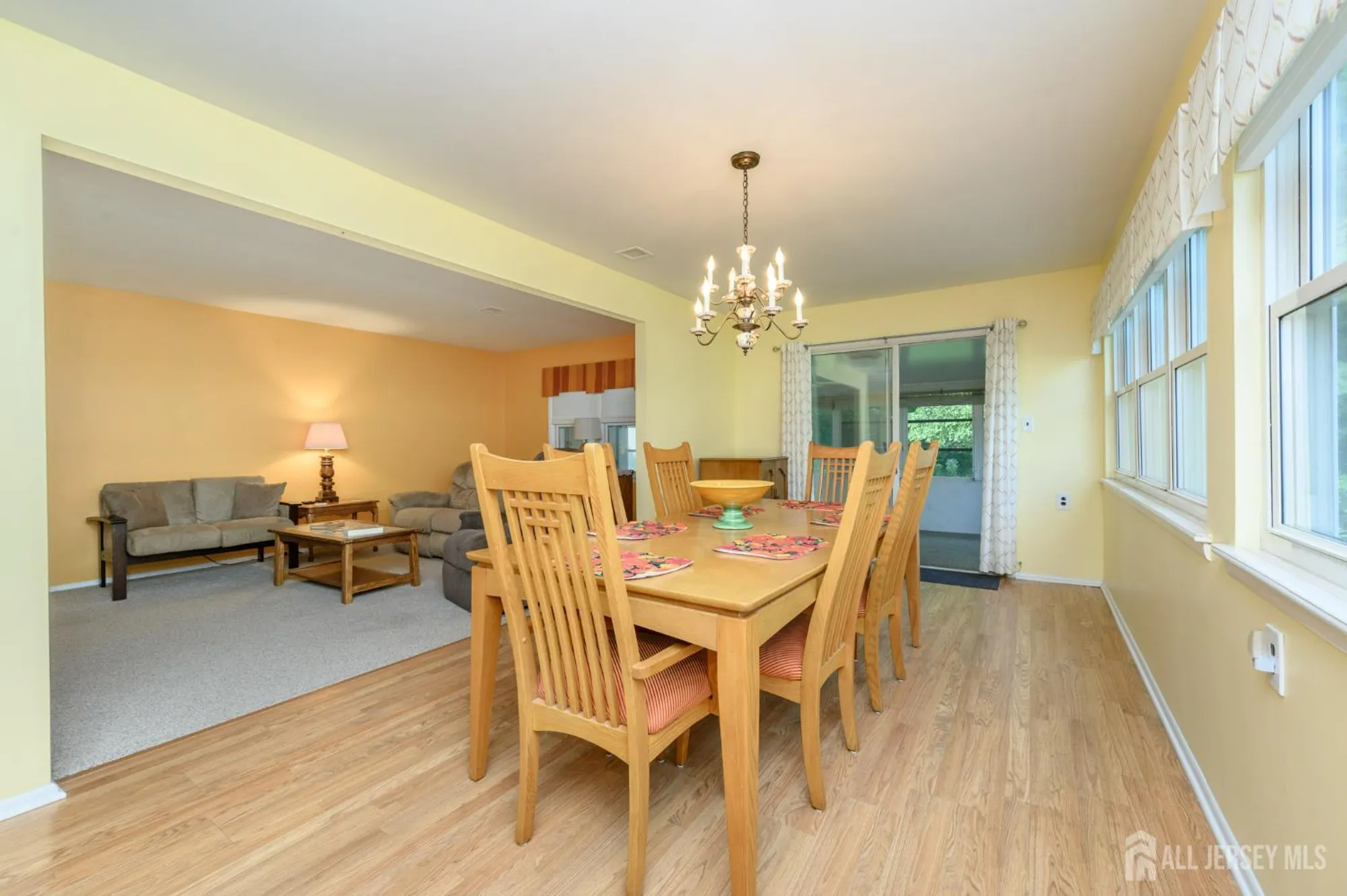 Property Slideshow image 8 of 35 | 11 graham ct, Brick, NJ, 08724